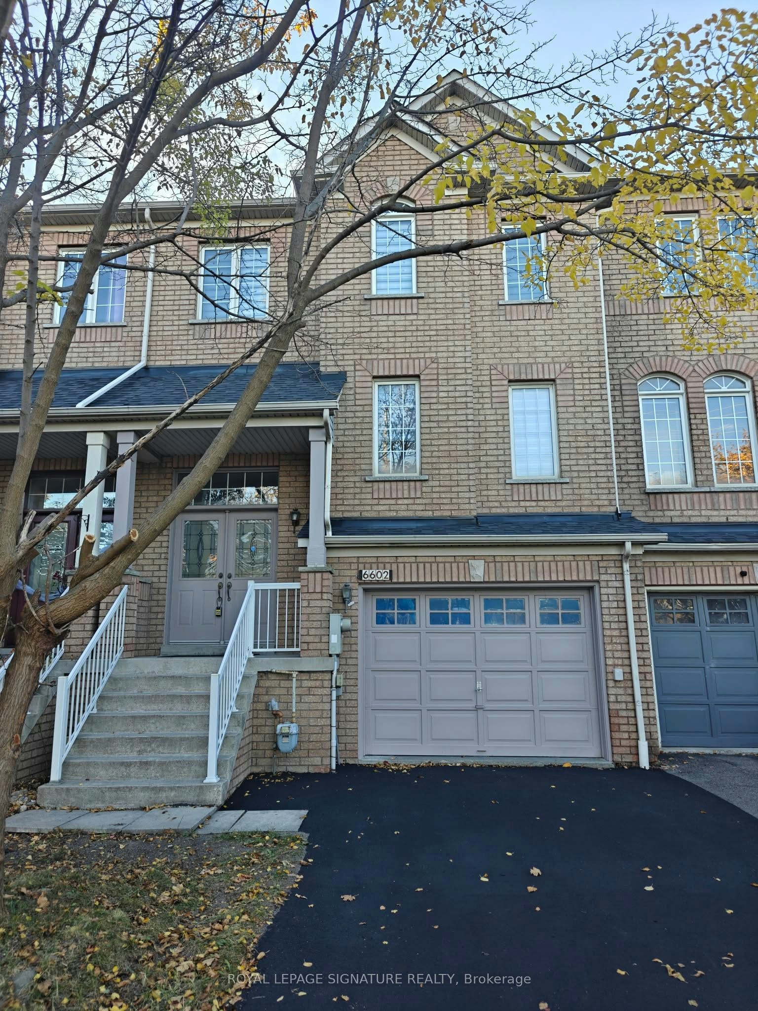 6602 Opera Glass Crescent, Mississauga, ON, L5W 1R8