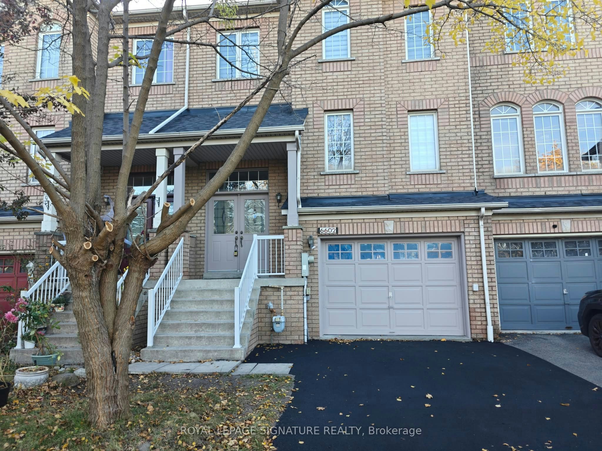 6602 Opera Glass Crescent, Mississauga, ON, L5W 1R8 - 2