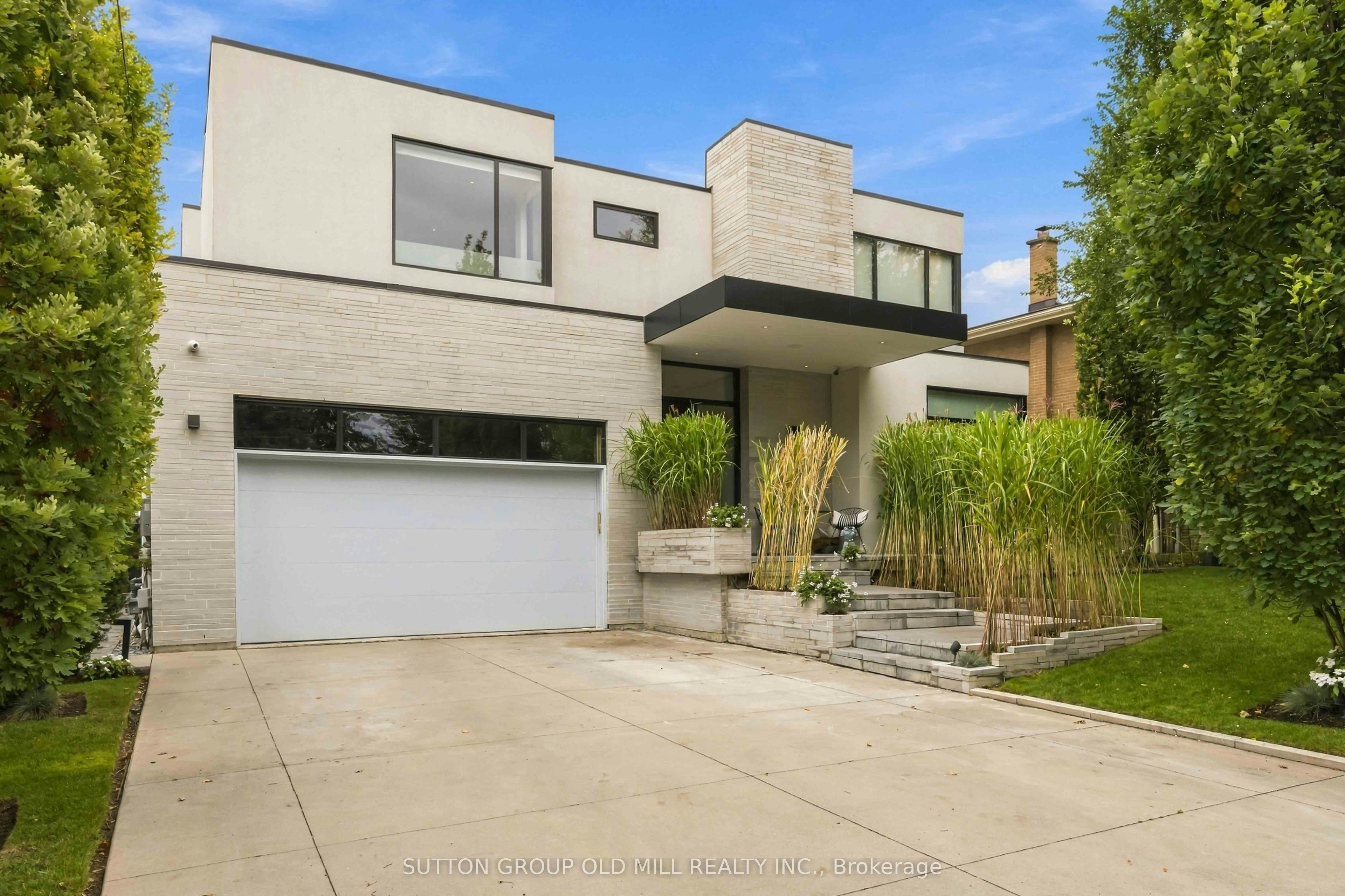 14 Parson Court, Toronto, ON, M6M 2N7