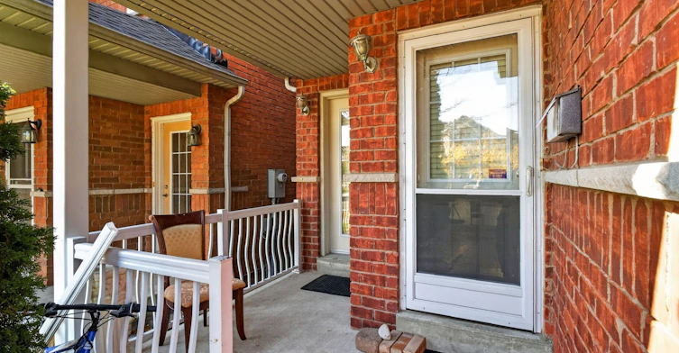 16 San Gabriele Place, Toronto, ON, M9L 3A4 - 2
