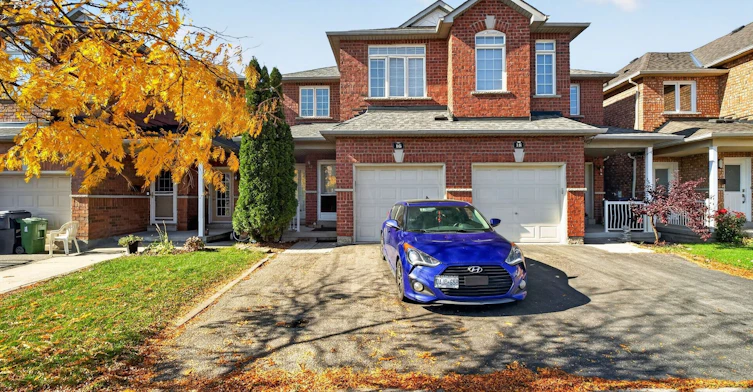 16 San Gabriele Place, Toronto, ON, M9L 3A4