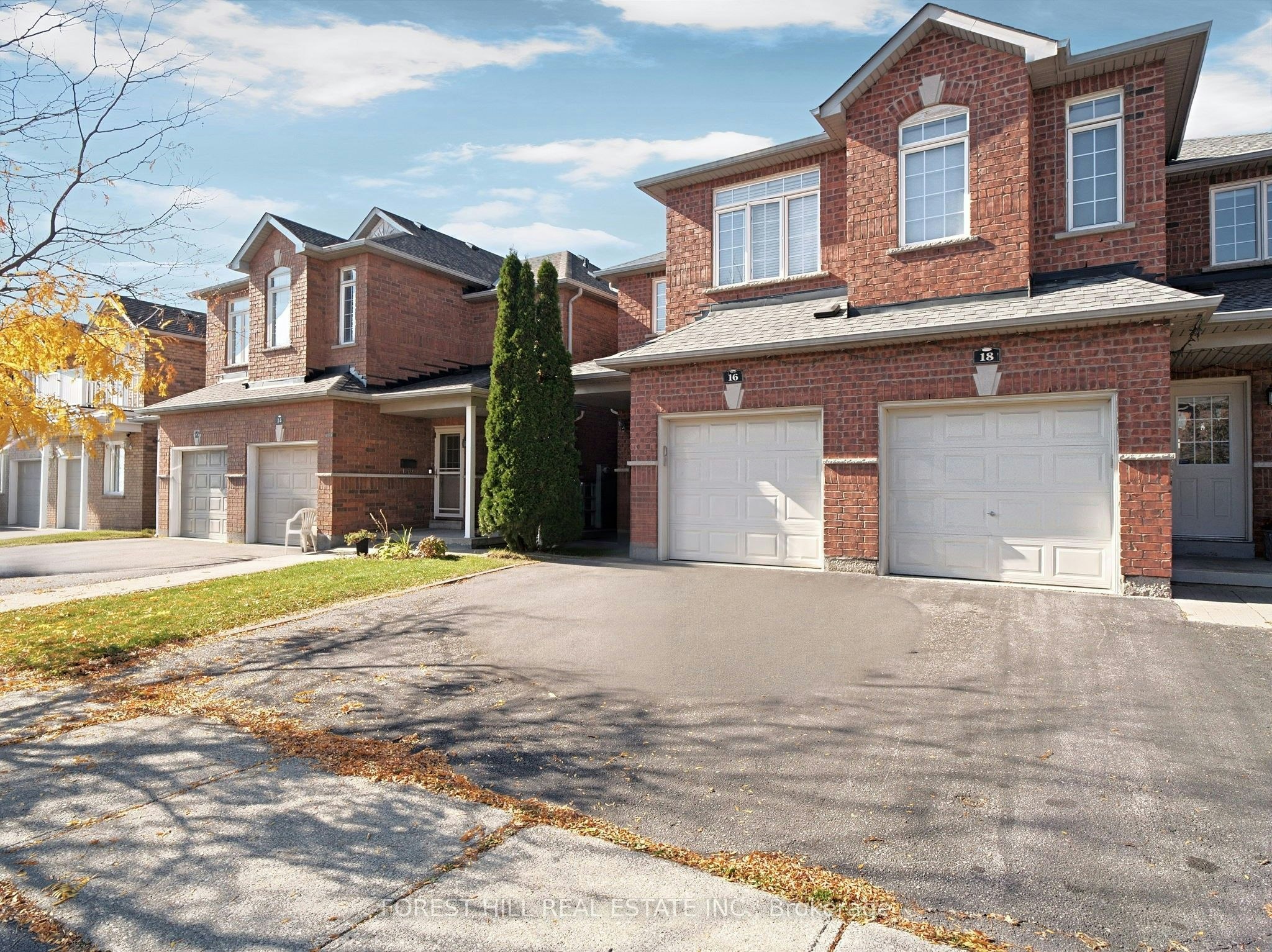 16 San Gabriele Place, Toronto, ON, M9L 3A4 - 3