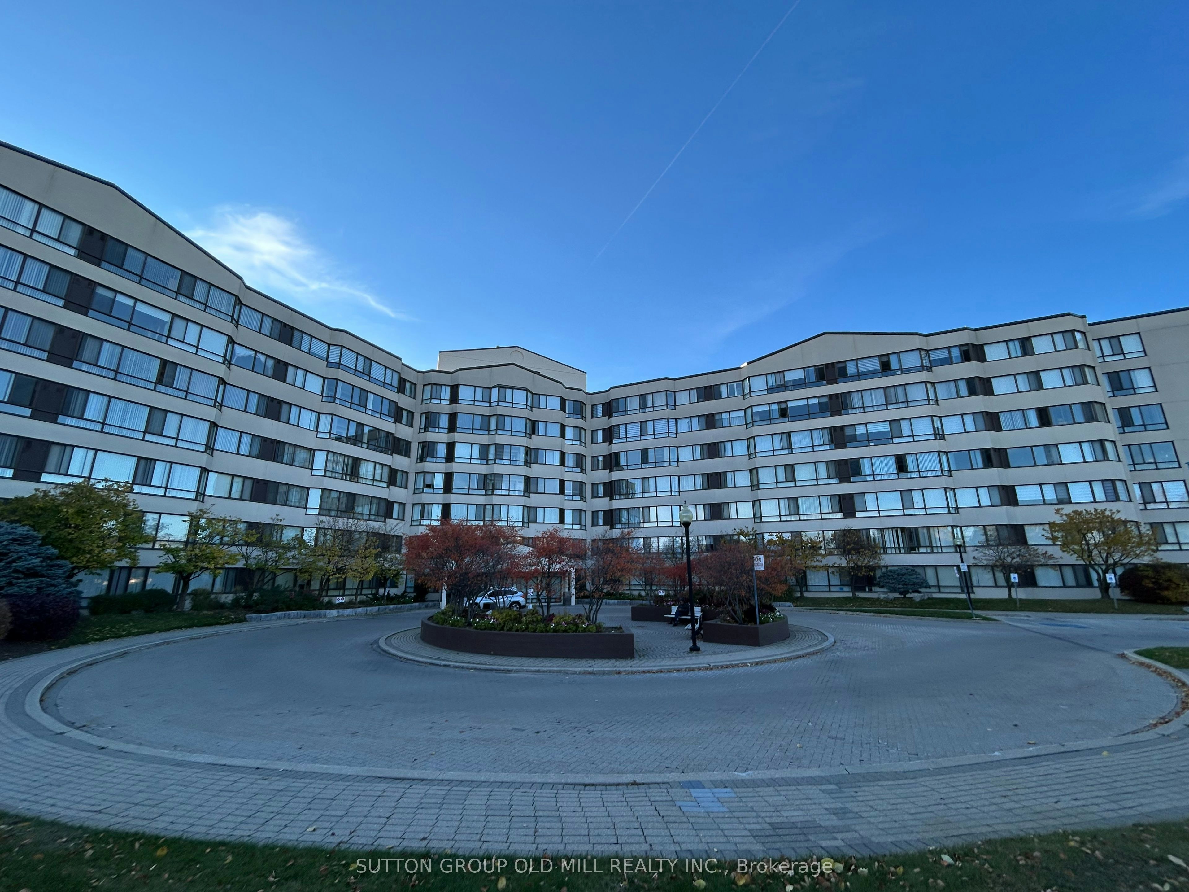 609-1001 Cedarglen Gate, Mississauga, ON, L5C 4R2