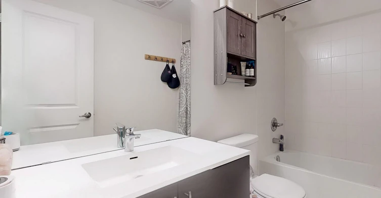 201-1100 Briar Hill Avenue, Toronto, ON, M6B 1M7 - 19