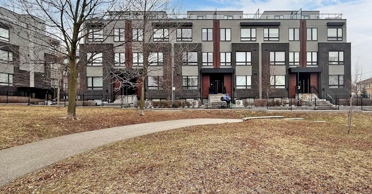 201-1100 Briar Hill Avenue, Toronto, ON, M6B 1M7