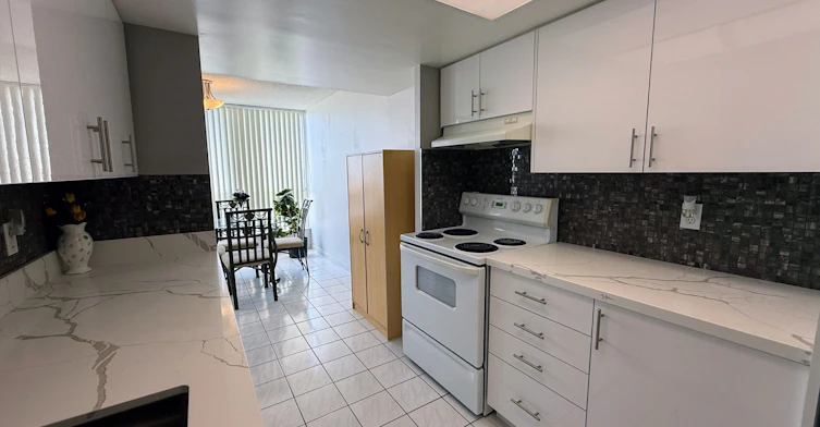 407-3 Rowntree Road, Toronto, ON, M9V 5G8 - 5