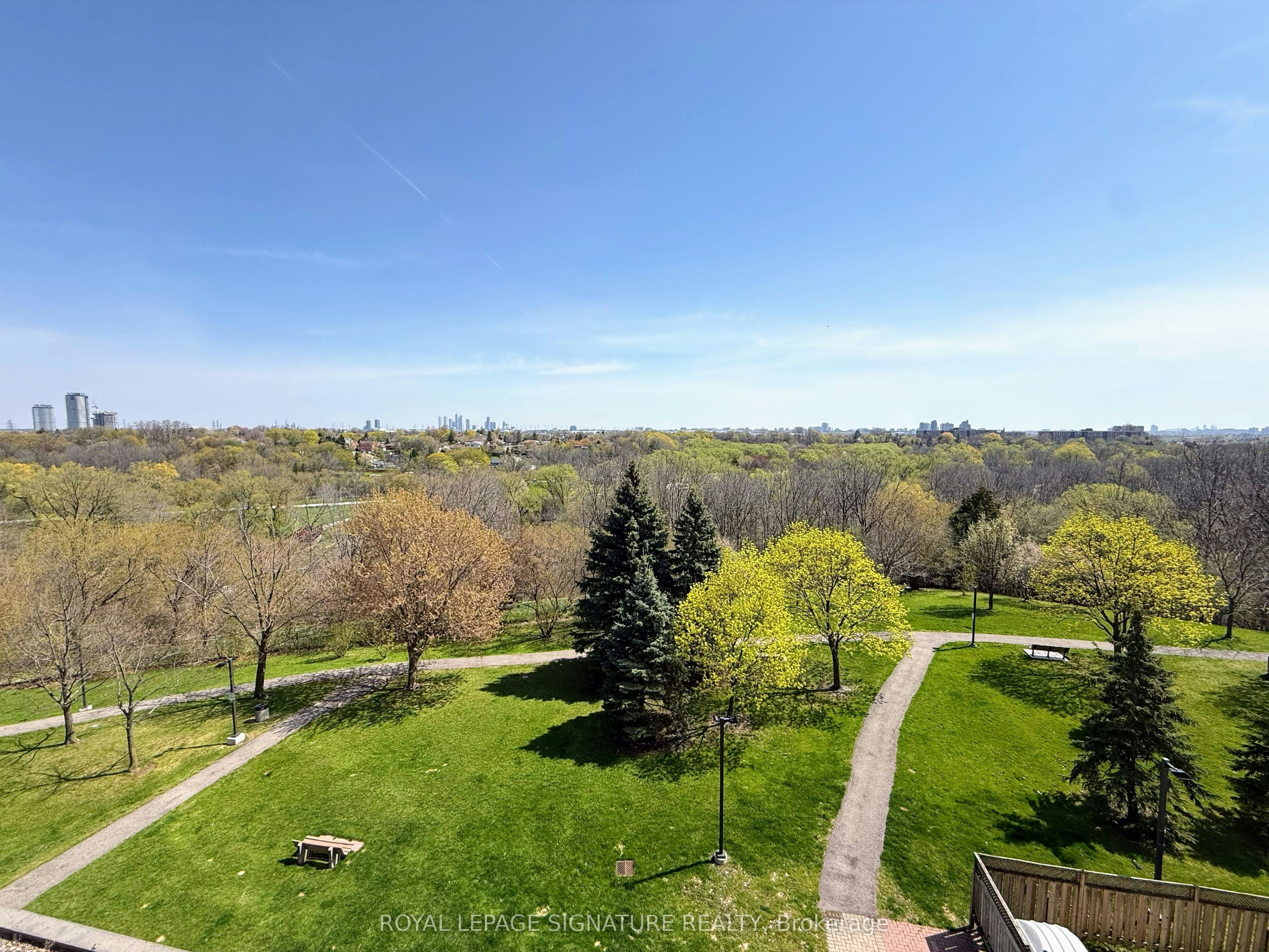 407-3 Rowntree Road, Toronto, ON, M9V 5G8 - 2
