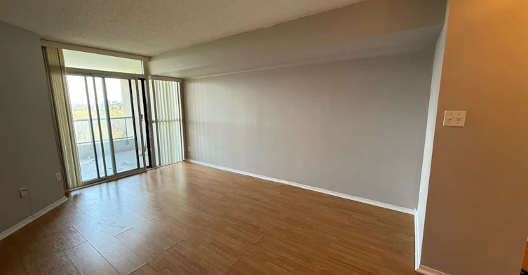 407-3 Rowntree Road, Toronto, ON, M9V 5G8 - 11