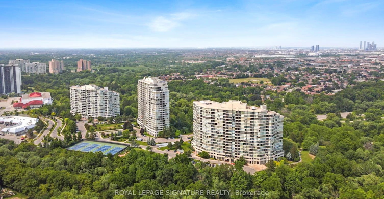 407-3 Rowntree Road, Toronto, ON, M9V 5G8