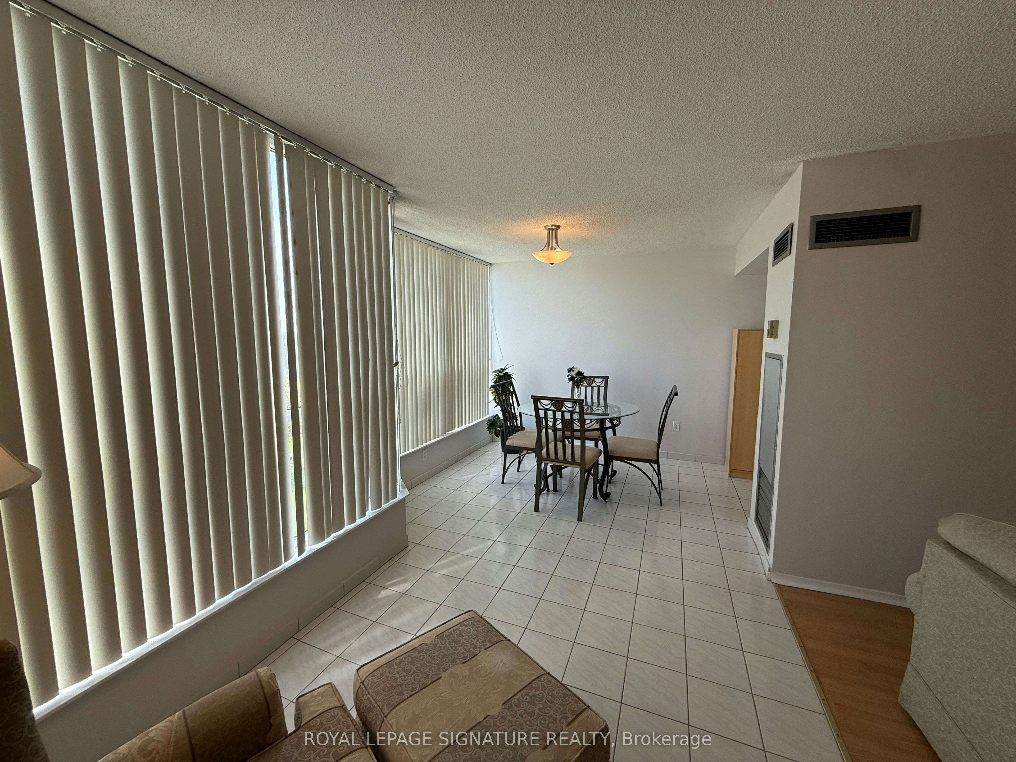 407-3 Rowntree Road, Toronto, ON, M9V 5G8 - 7