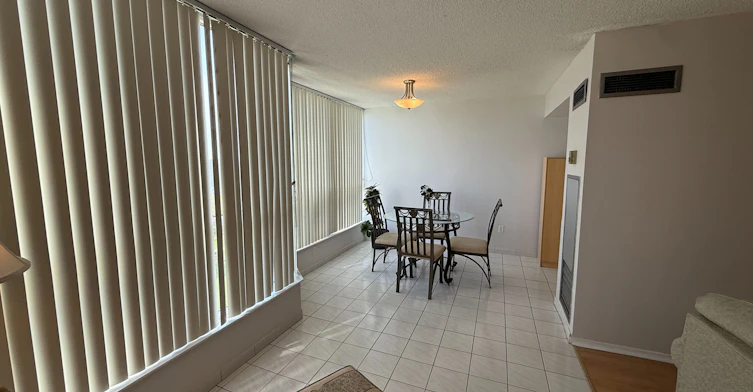 407-3 Rowntree Road, Toronto, ON, M9V 5G8 - 7