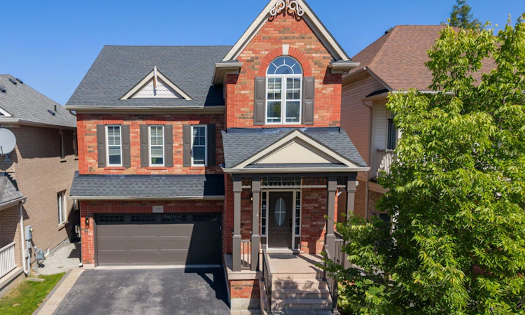 3195 Munson Crescent