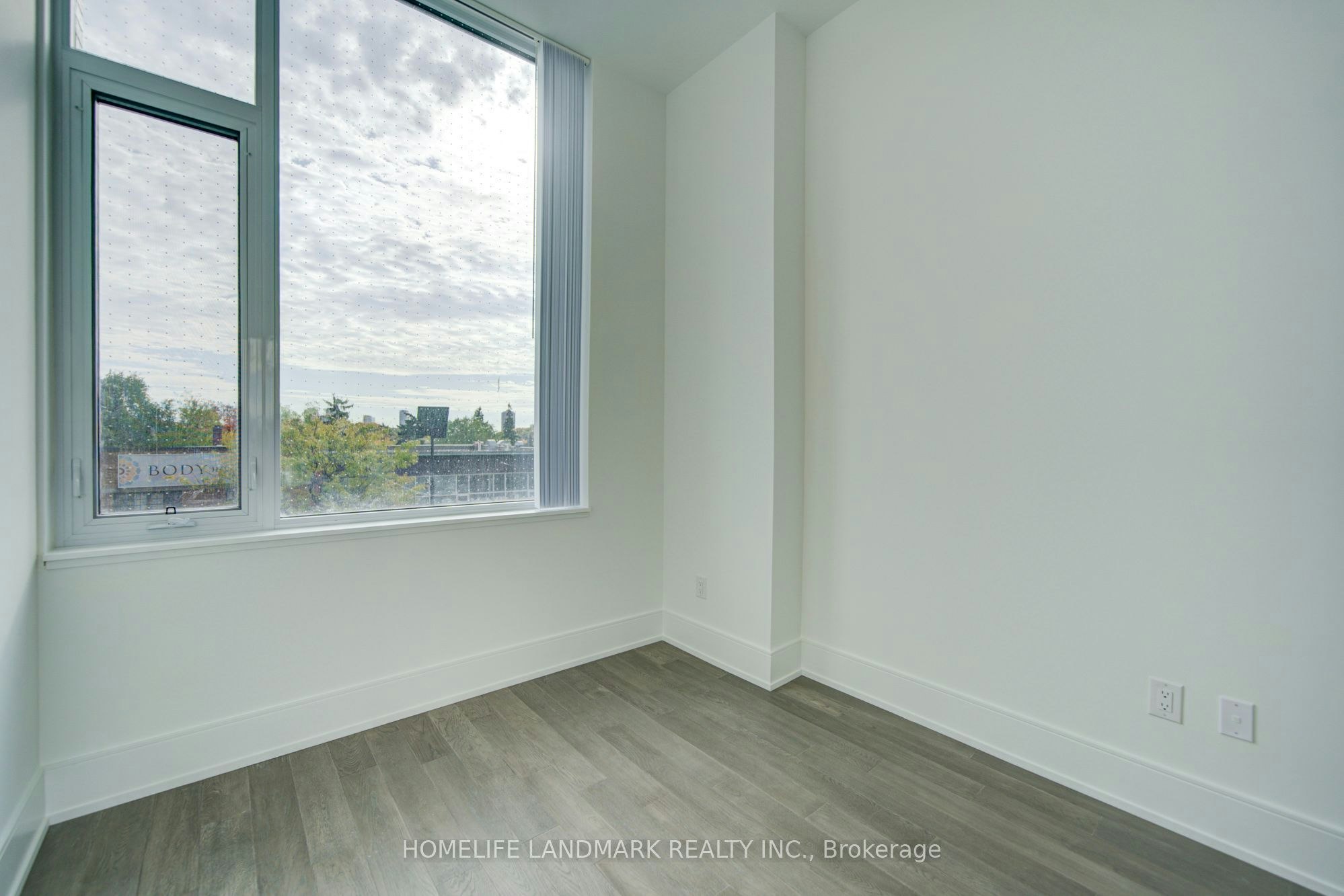 213-2450 Bloor Street W, Toronto, ON, M6S 0A9 - 16