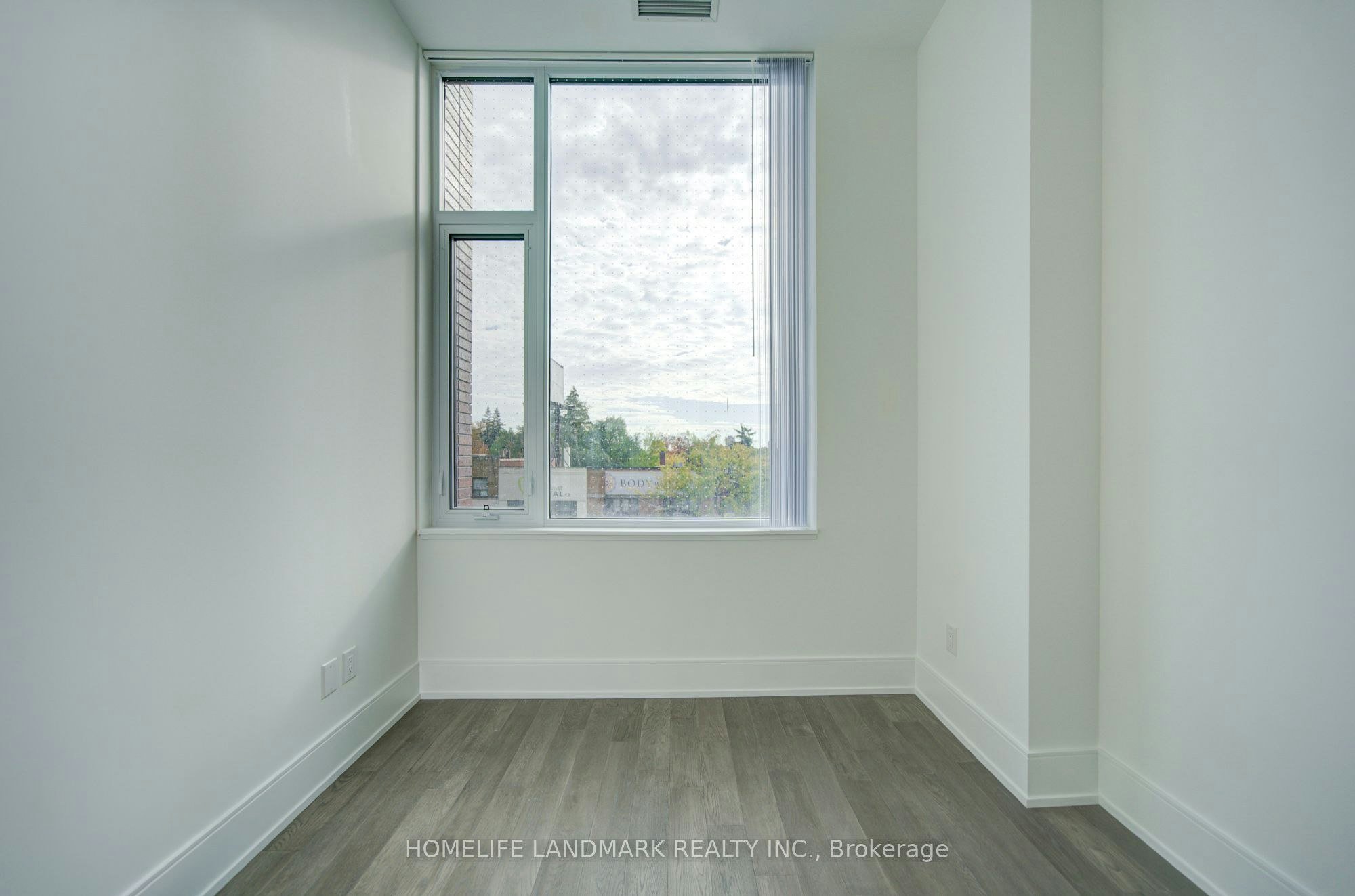 213-2450 Bloor Street W, Toronto, ON, M6S 0A9 - 13
