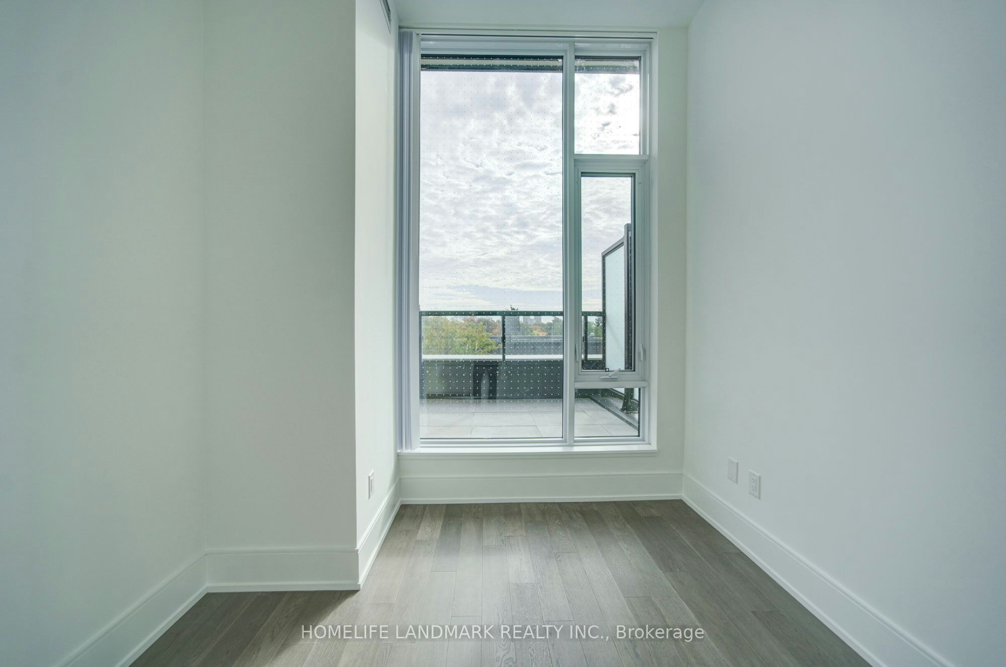 213-2450 Bloor Street W, Toronto, ON, M6S 0A9 - 17