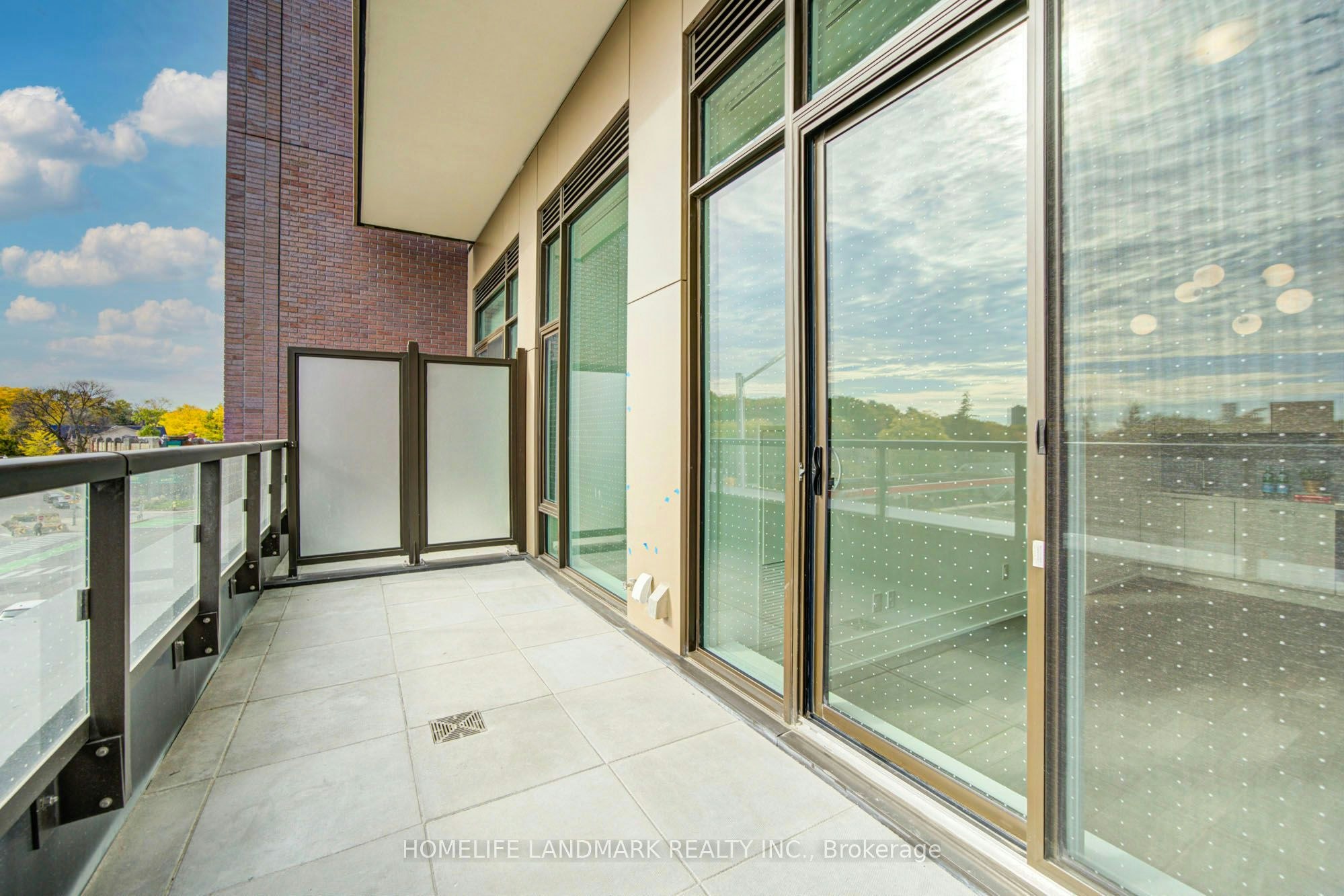 213-2450 Bloor Street W, Toronto, ON, M6S 0A9 - 24