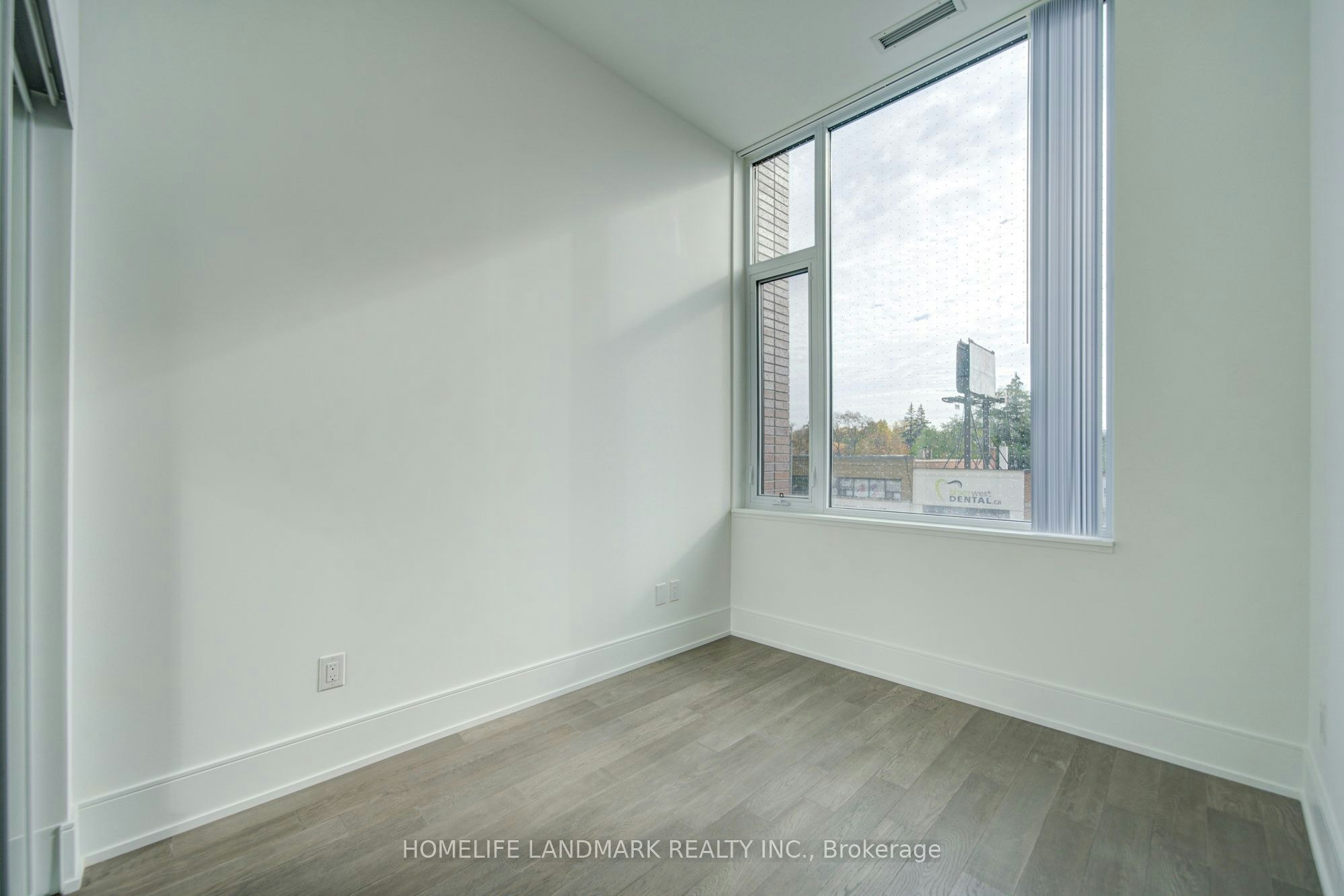 213-2450 Bloor Street W, Toronto, ON, M6S 0A9 - 14