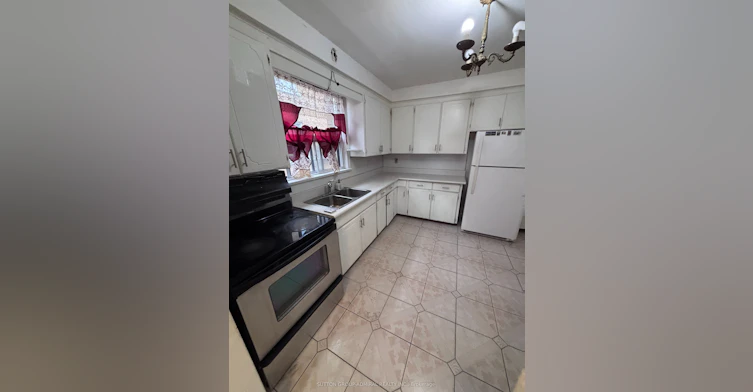 Unit 2-7 Elway Court, Toronto, ON, M6B 2N7 - 10