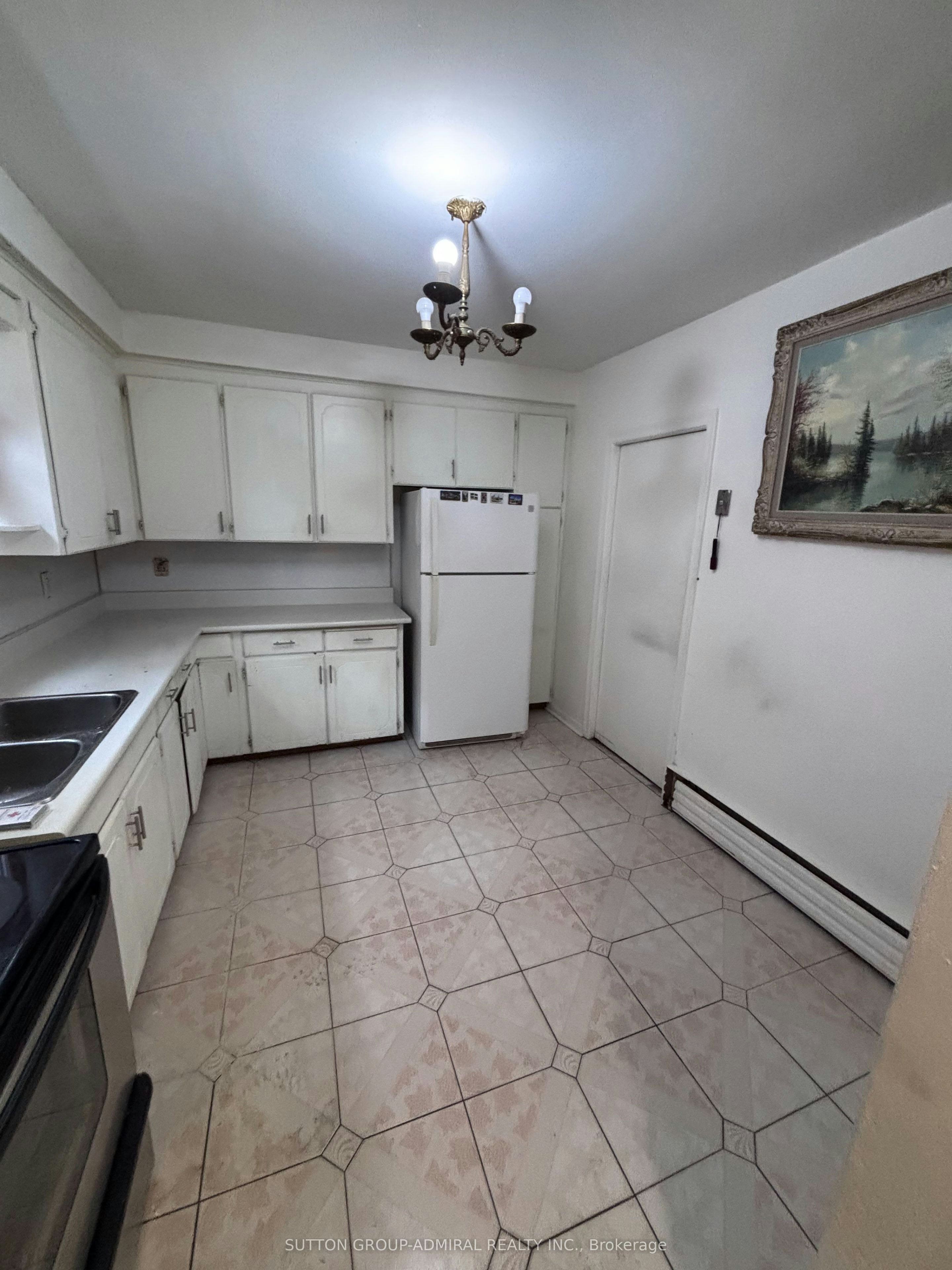 Unit 2-7 Elway Court, Toronto, ON, M6B 2N7 - 9
