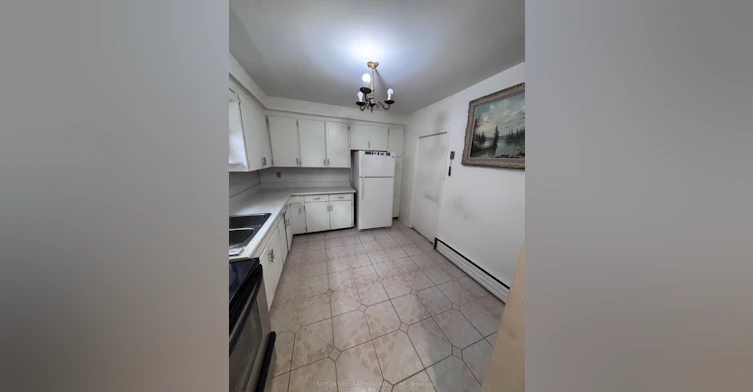 Unit 2-7 Elway Court, Toronto, ON, M6B 2N7 - 9