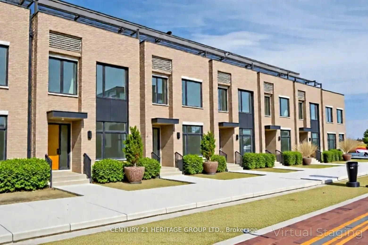 94-55 Lou Parsons Way, Mississauga, ON, L5H 0B2