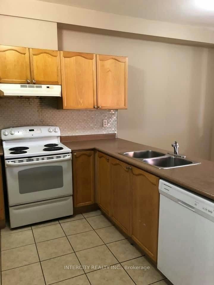 4 Pennyroyal Crescent, Brampton, ON, L6S 6J8 - 5
