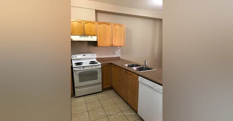 4 Pennyroyal Crescent, Brampton, ON, L6S 6J8 - 5