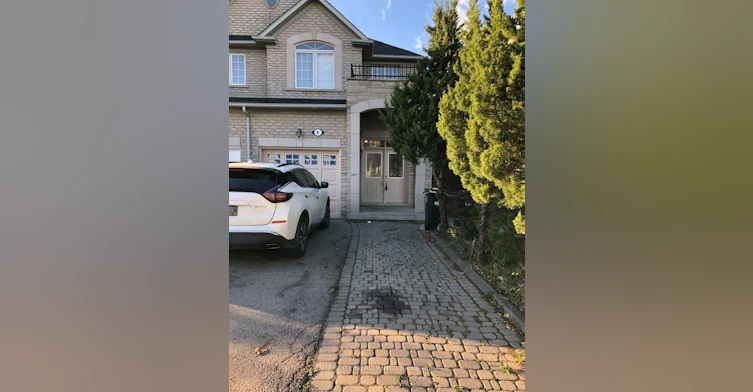4 Pennyroyal Crescent, Brampton, ON, L6S 6J8