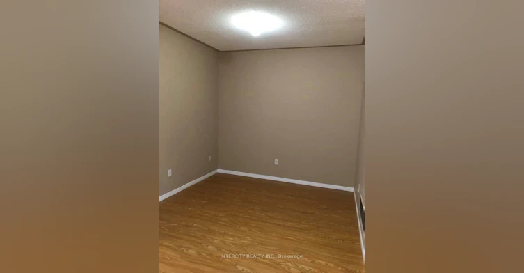 4 Pennyroyal Crescent, Brampton, ON, L6S 6J8 - 9