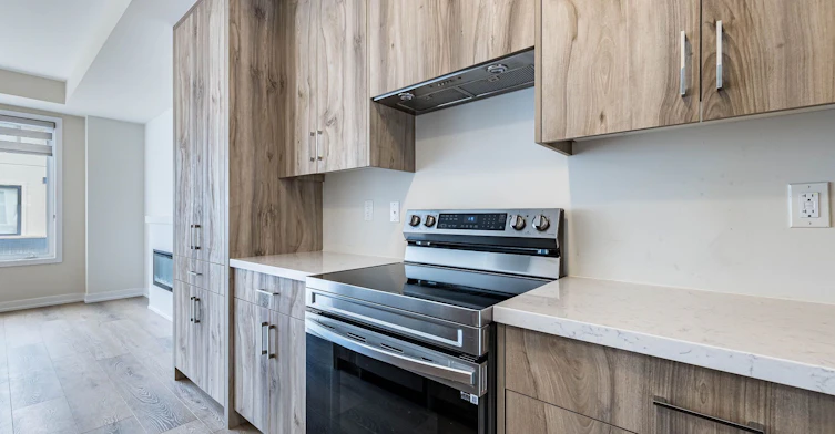 1330 Shevchenko Boulevard, Oakville, ON, L6M 5R4 - 6