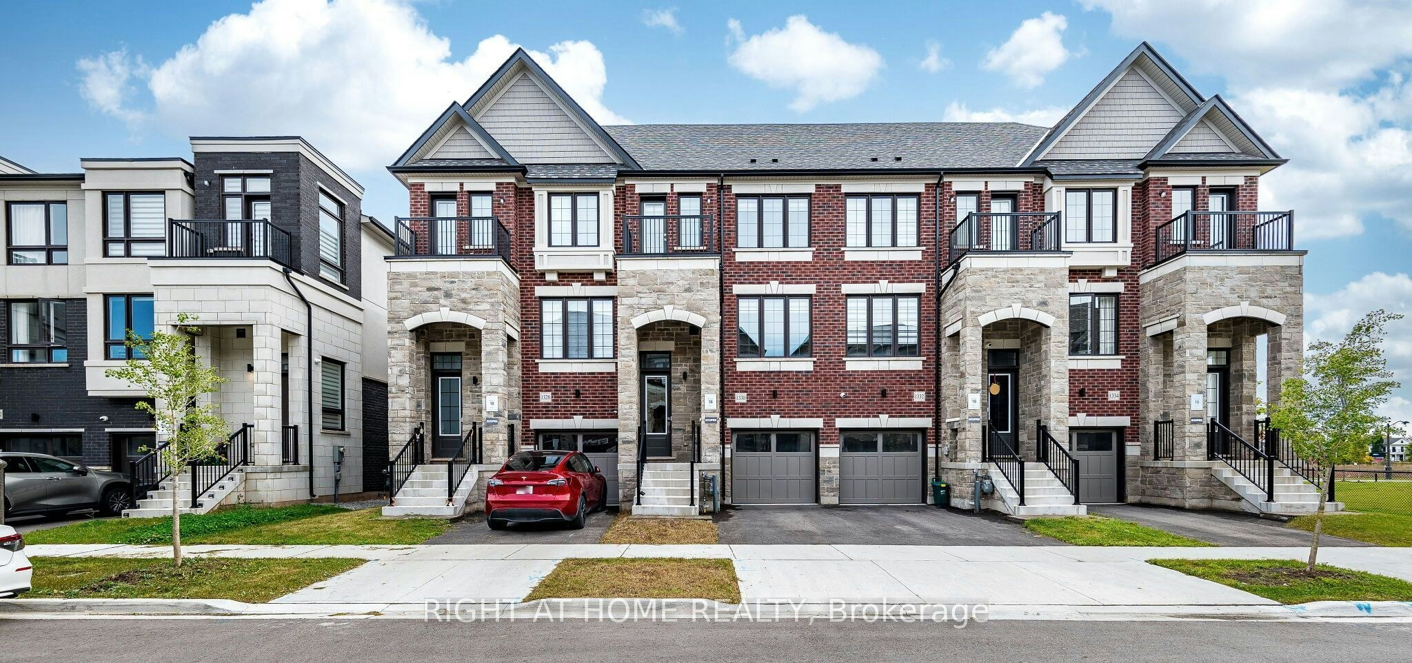 1330 Shevchenko Boulevard, Oakville, ON, L6M 5R4