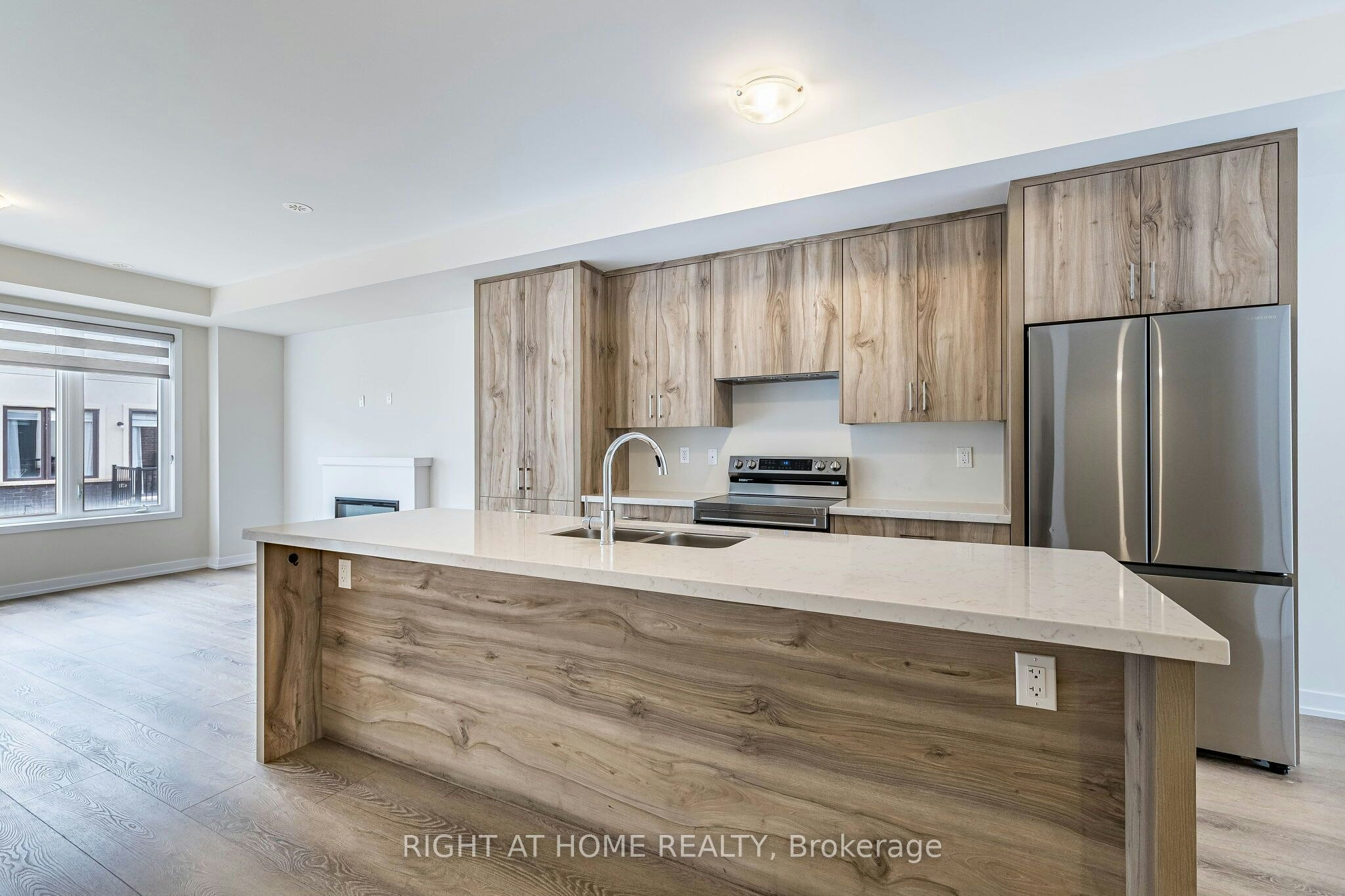 1330 Shevchenko Boulevard, Oakville, ON, L6M 5R4 - 3