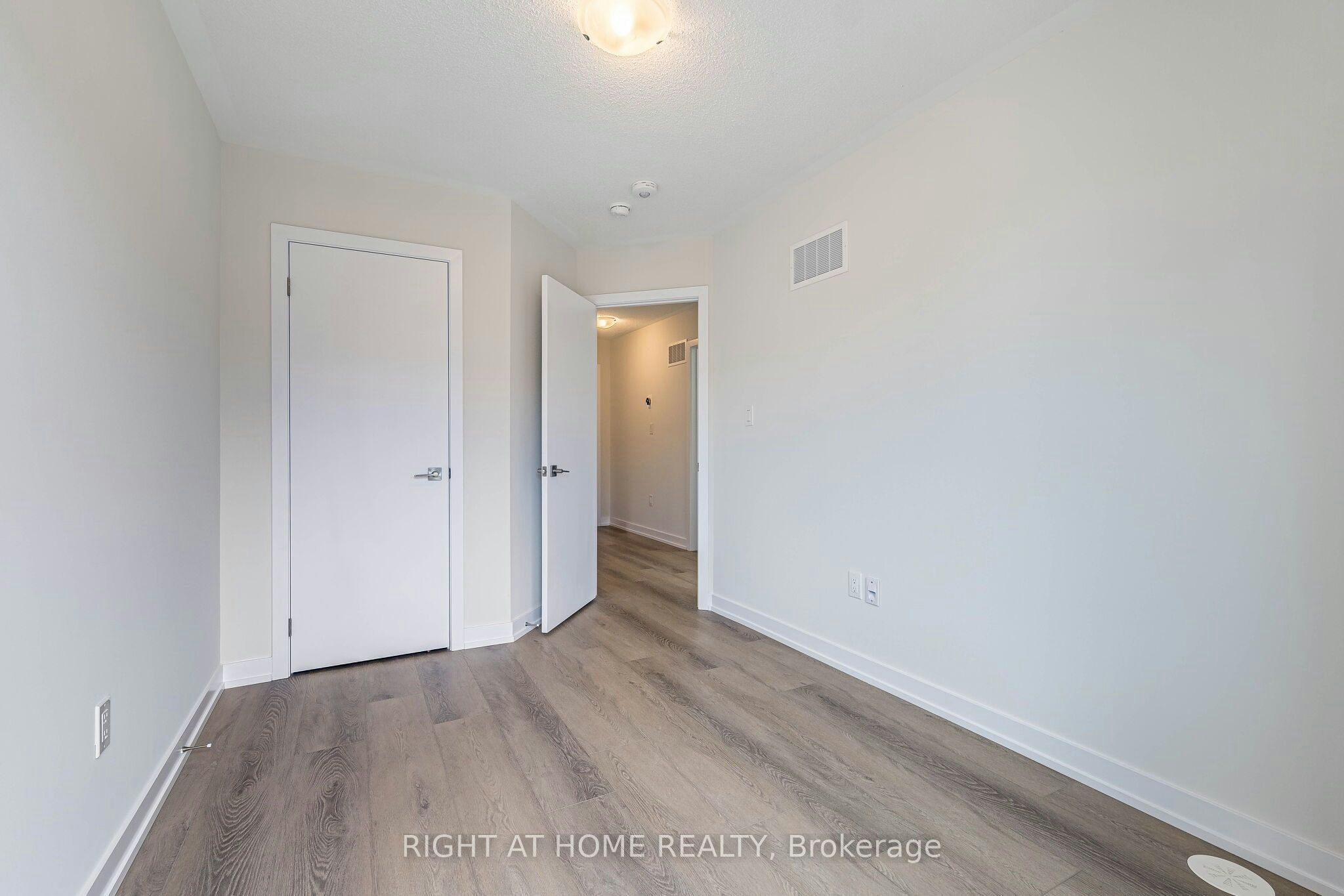 1330 Shevchenko Boulevard, Oakville, ON, L6M 5R4 - 24