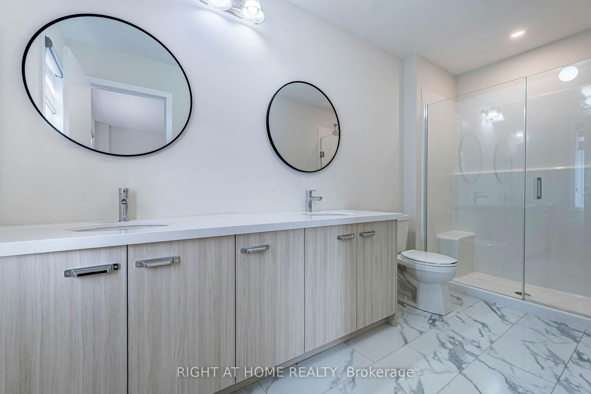 1330 Shevchenko Boulevard, Oakville, ON, L6M 5R4 - 20