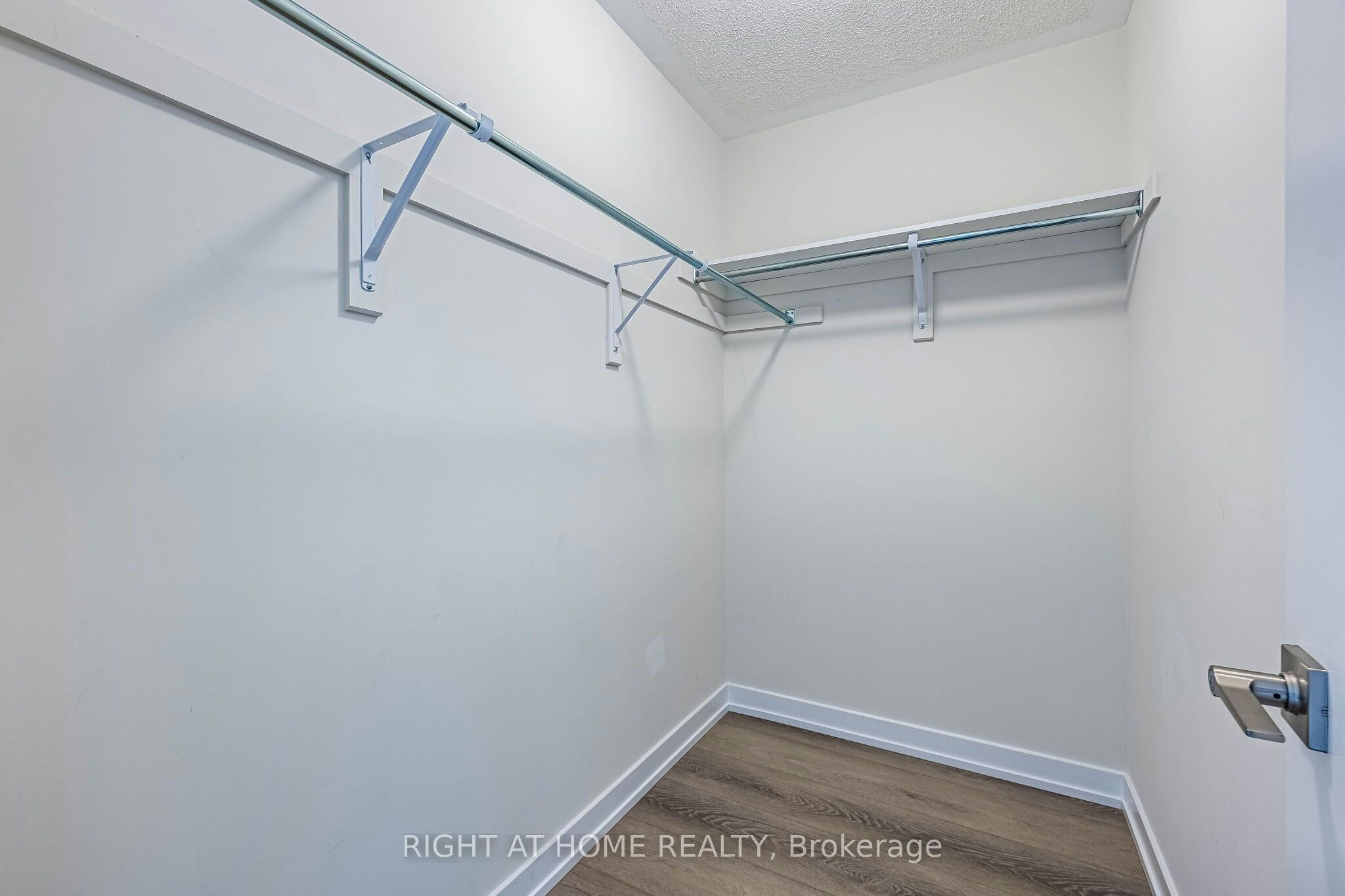 1330 Shevchenko Boulevard, Oakville, ON, L6M 5R4 - 22