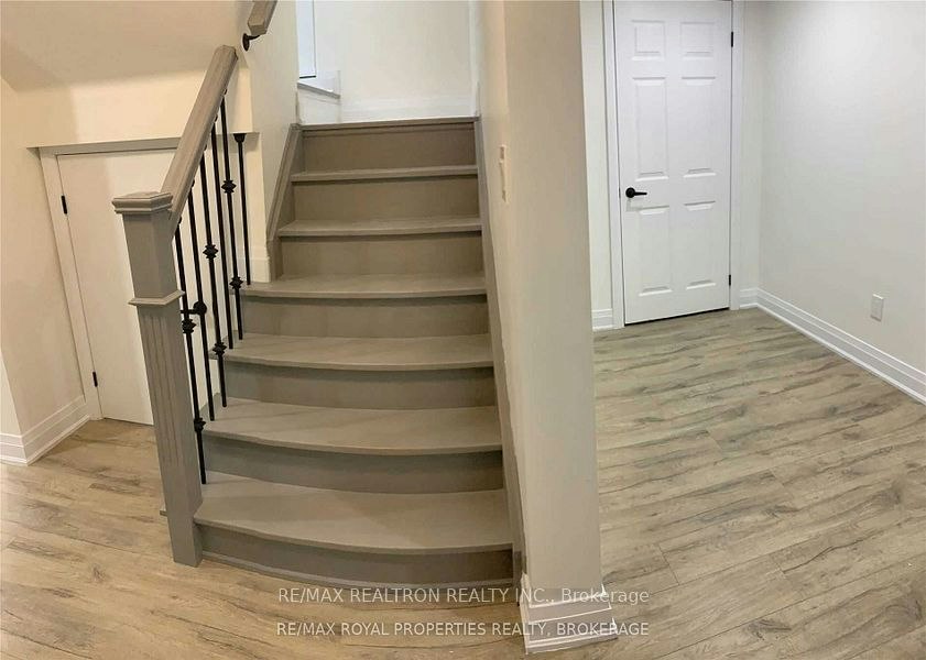 265 Swindale Crescent, Milton, ON, L9T 0T7 - 3