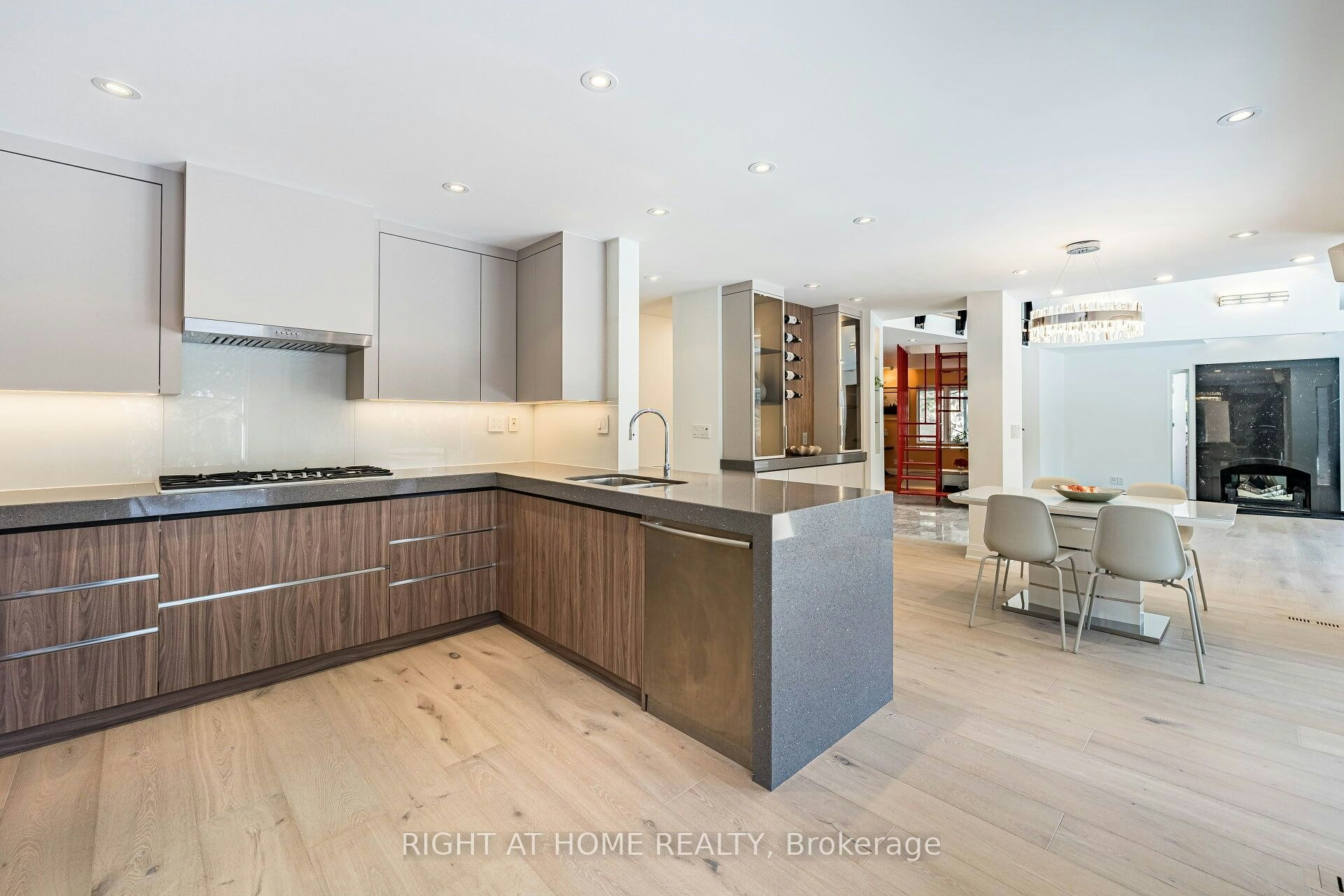 1 Friars Lane, Toronto, ON, M9A 1T6 - 12