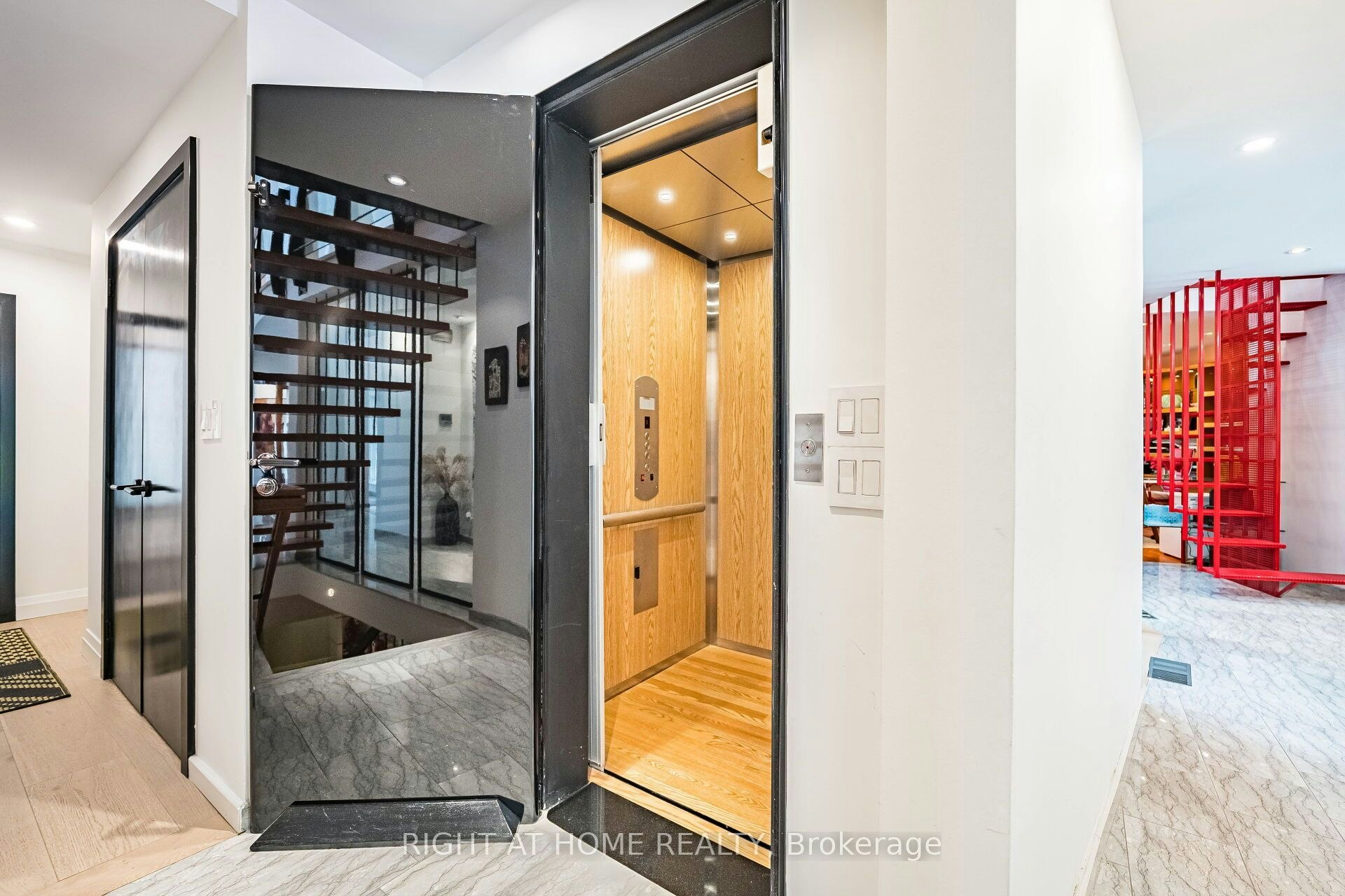 1 Friars Lane, Toronto, ON, M9A 1T6 - 20