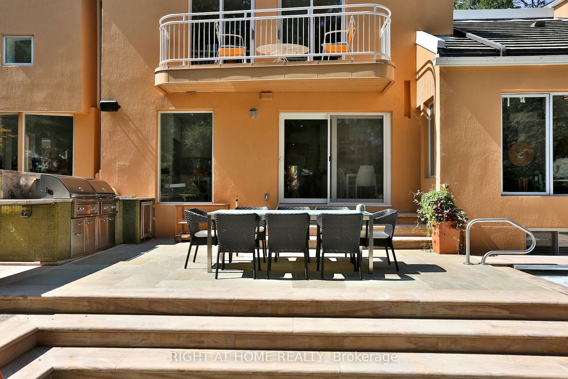 1 Friars Lane, Toronto, ON, M9A 1T6 - 36
