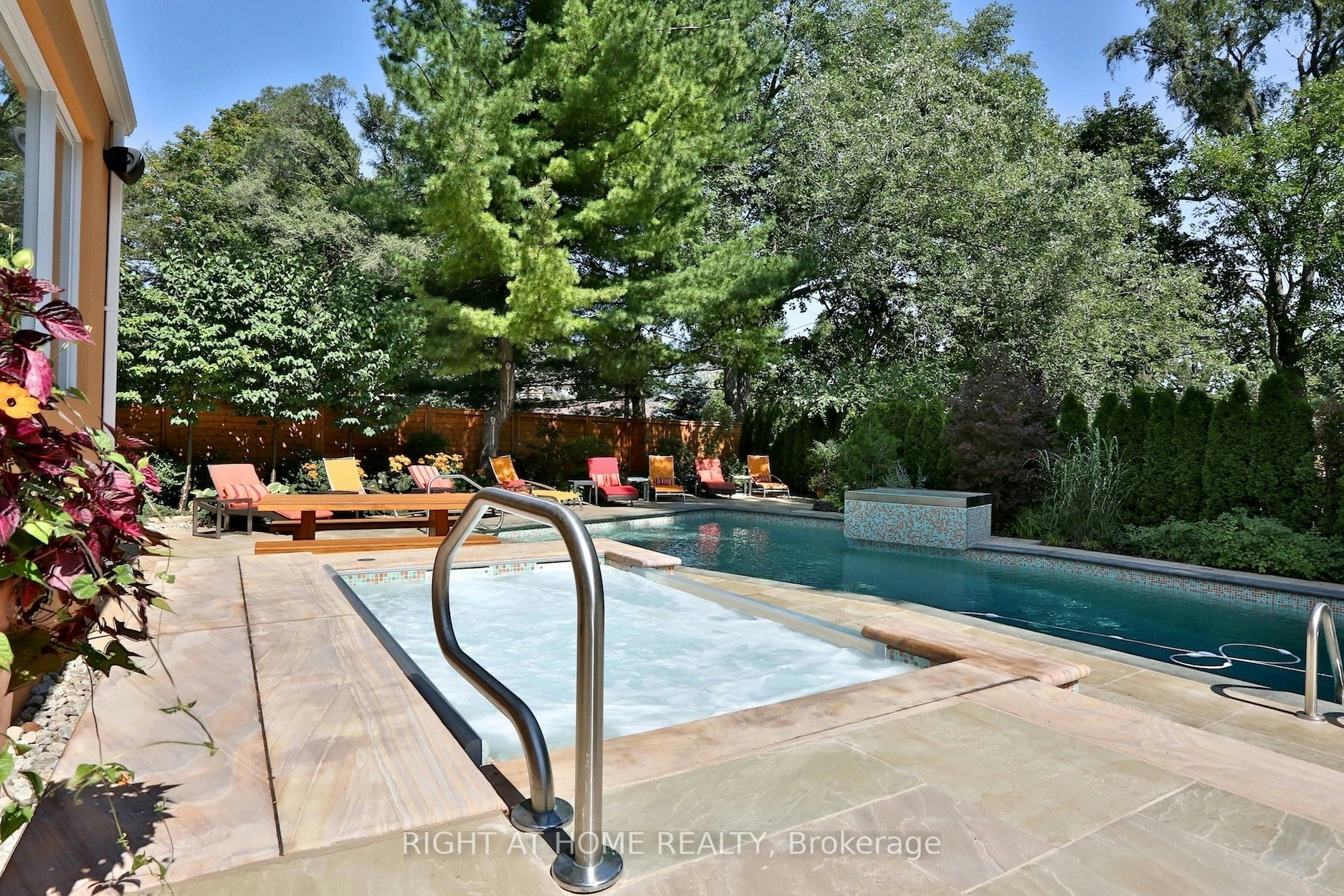 1 Friars Lane, Toronto, ON, M9A 1T6 - 40