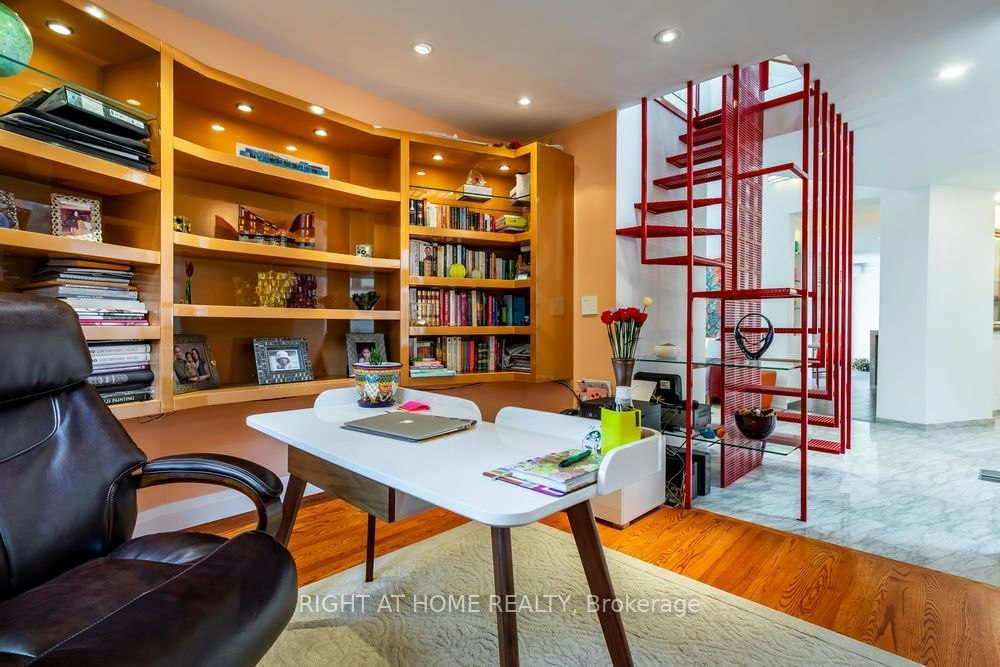 1 Friars Lane, Toronto, ON, M9A 1T6 - 32
