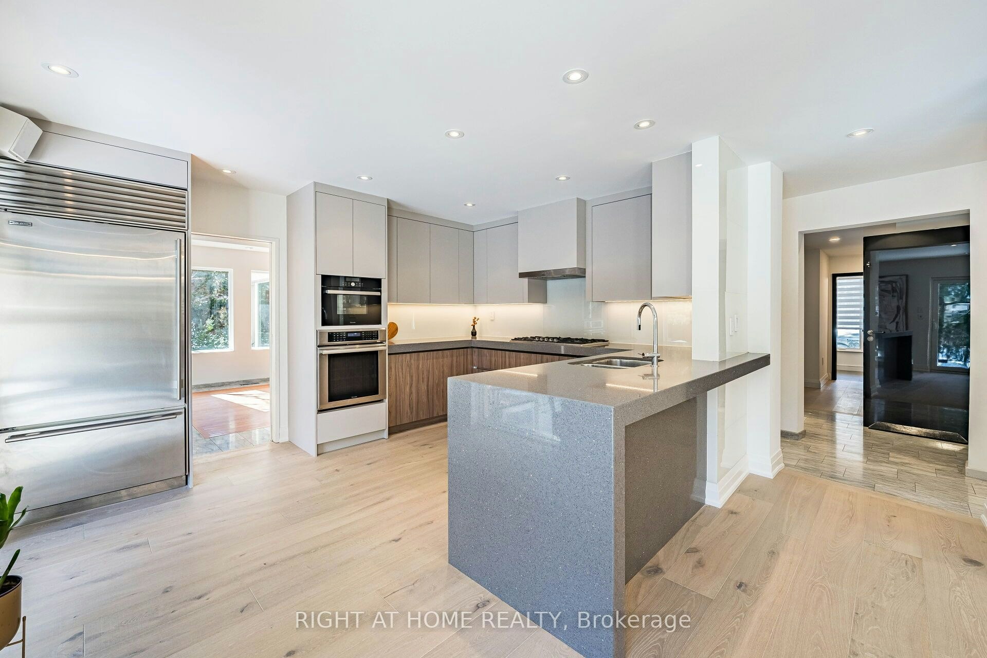 1 Friars Lane, Toronto, ON, M9A 1T6 - 13