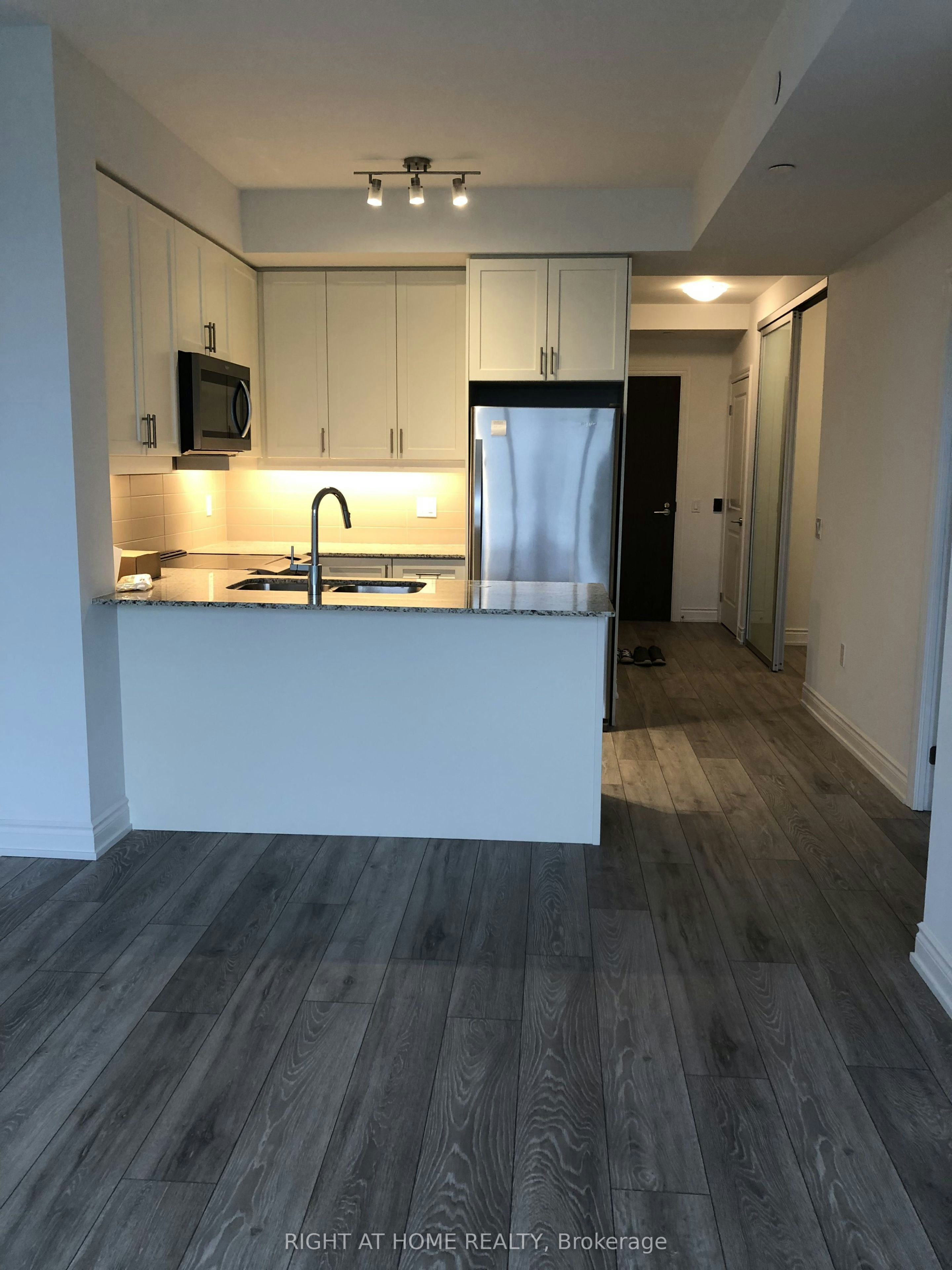 309-1050 Main Street E, Milton, ON, L9T 6H7 - 2