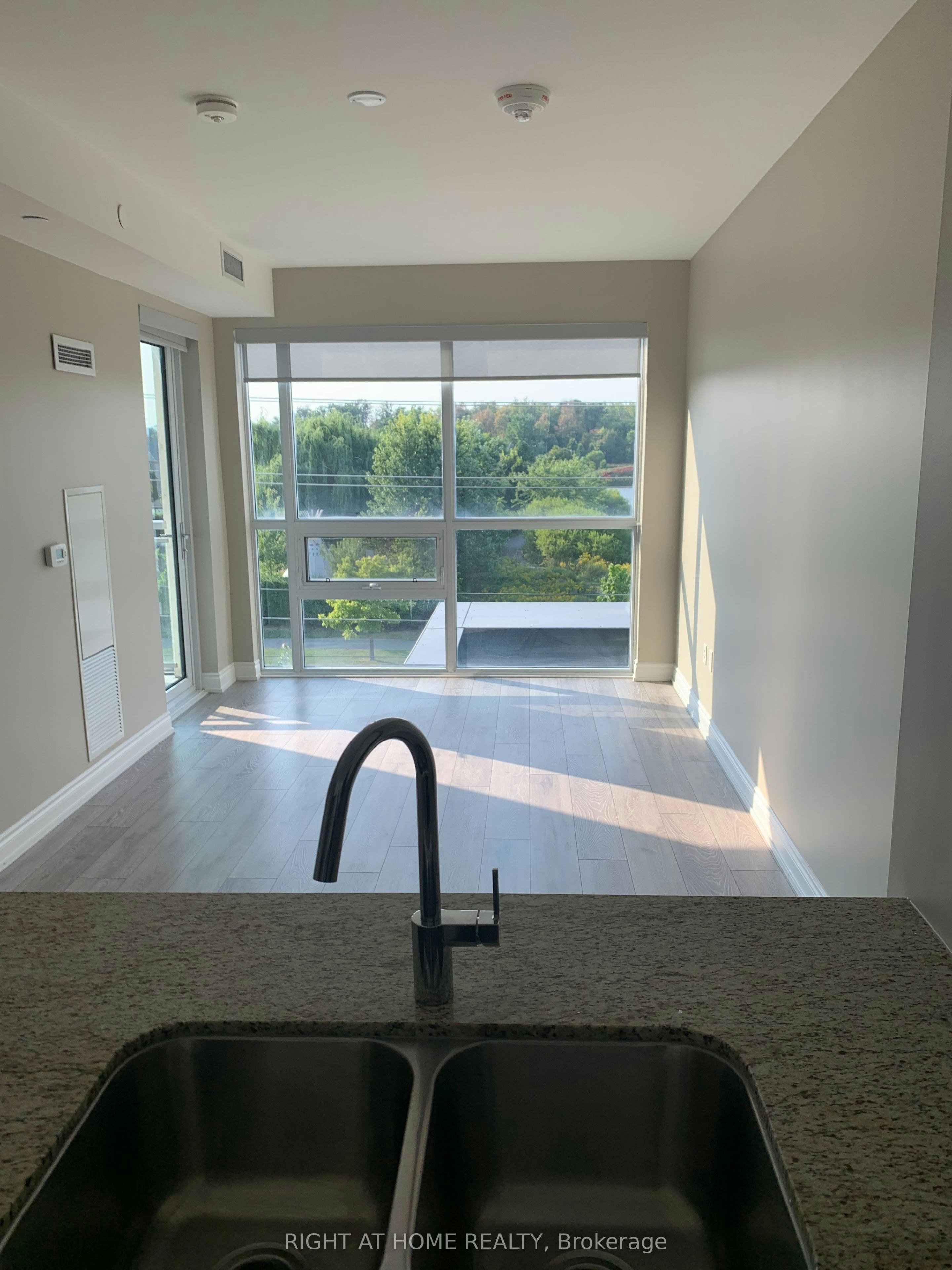 309-1050 Main Street E, Milton, ON, L9T 6H7 - 5