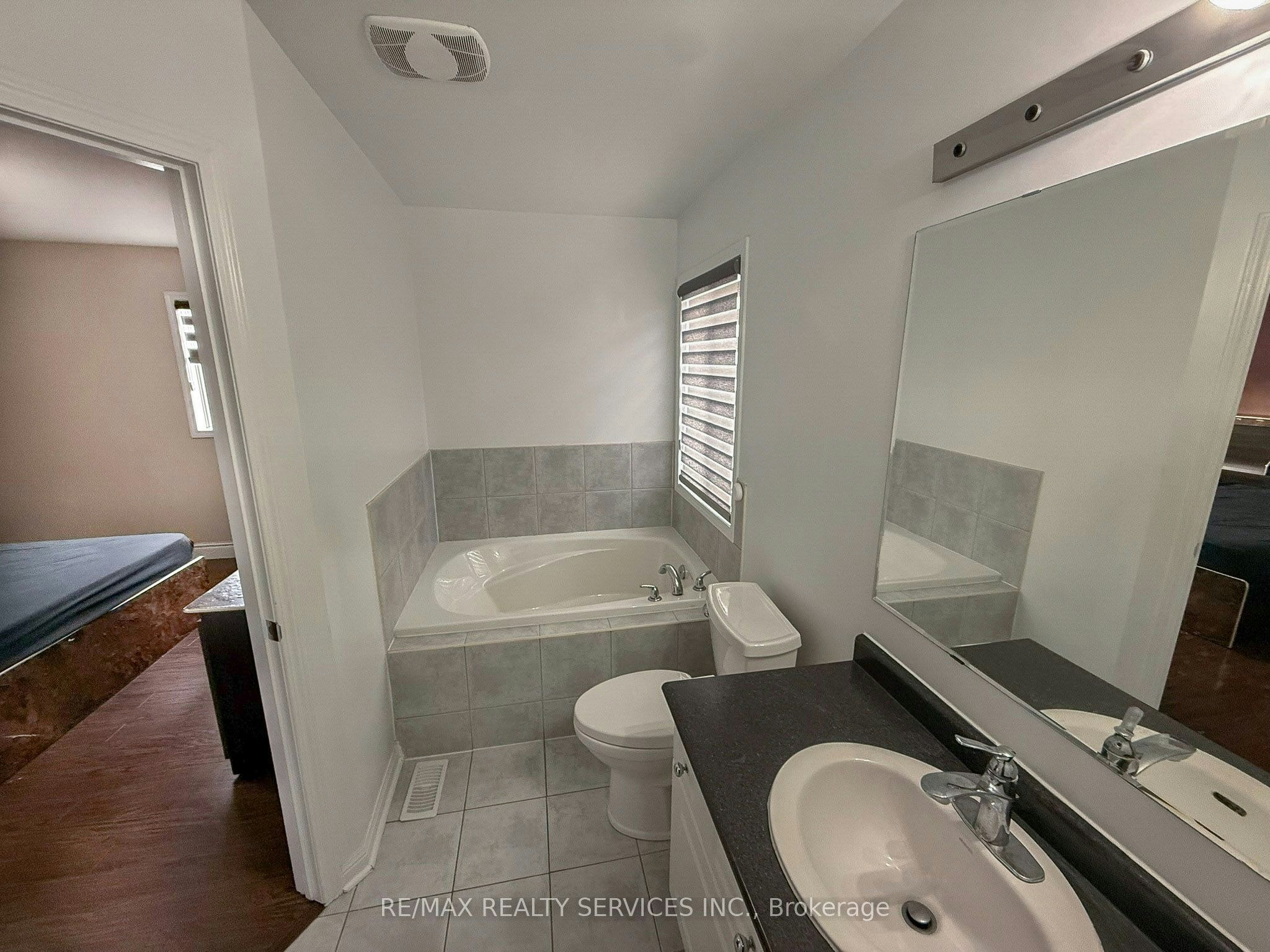 20 Murphy Road, Brampton, ON, L6S 6L2 - 28