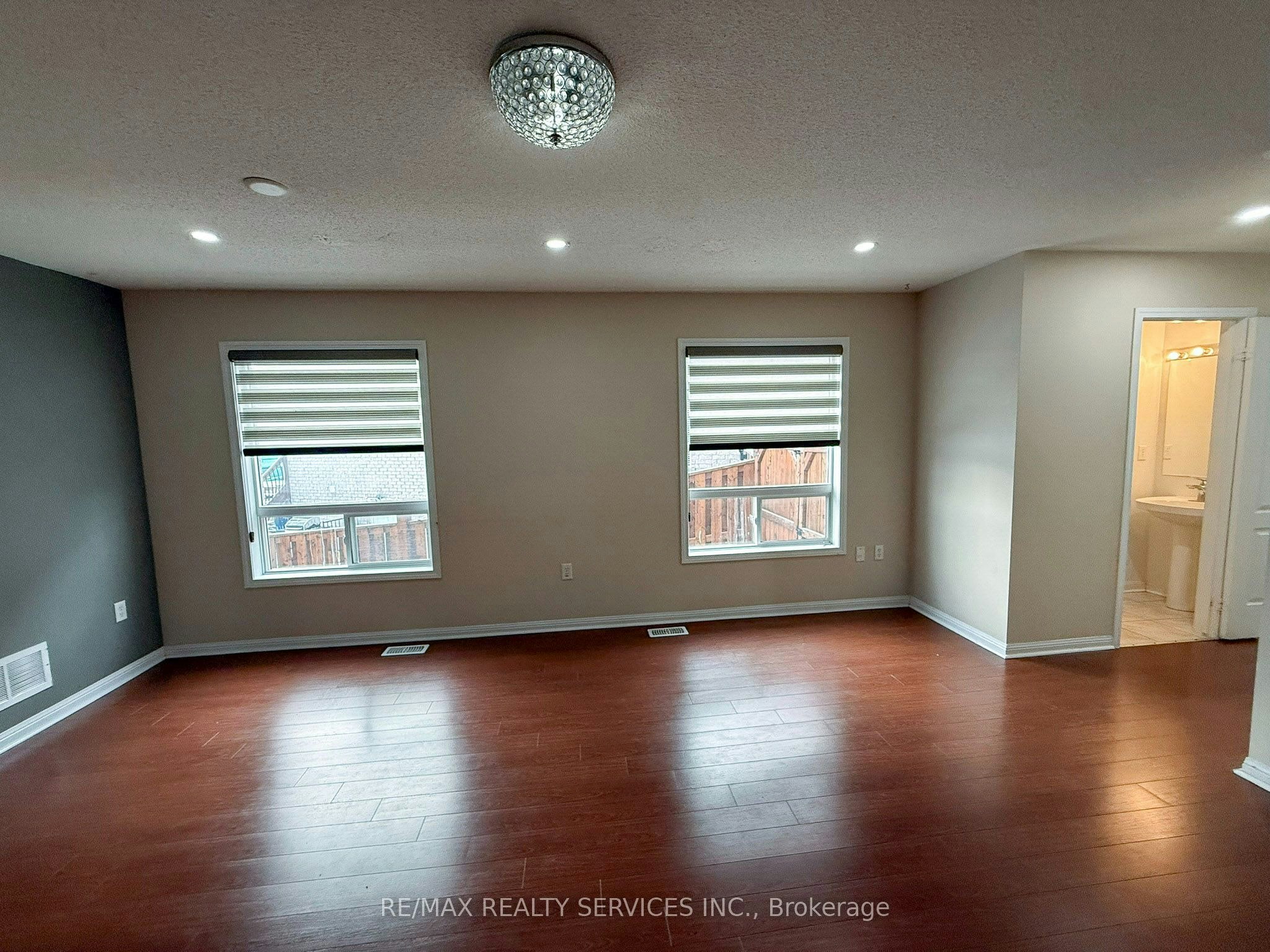 20 Murphy Road, Brampton, ON, L6S 6L2 - 9