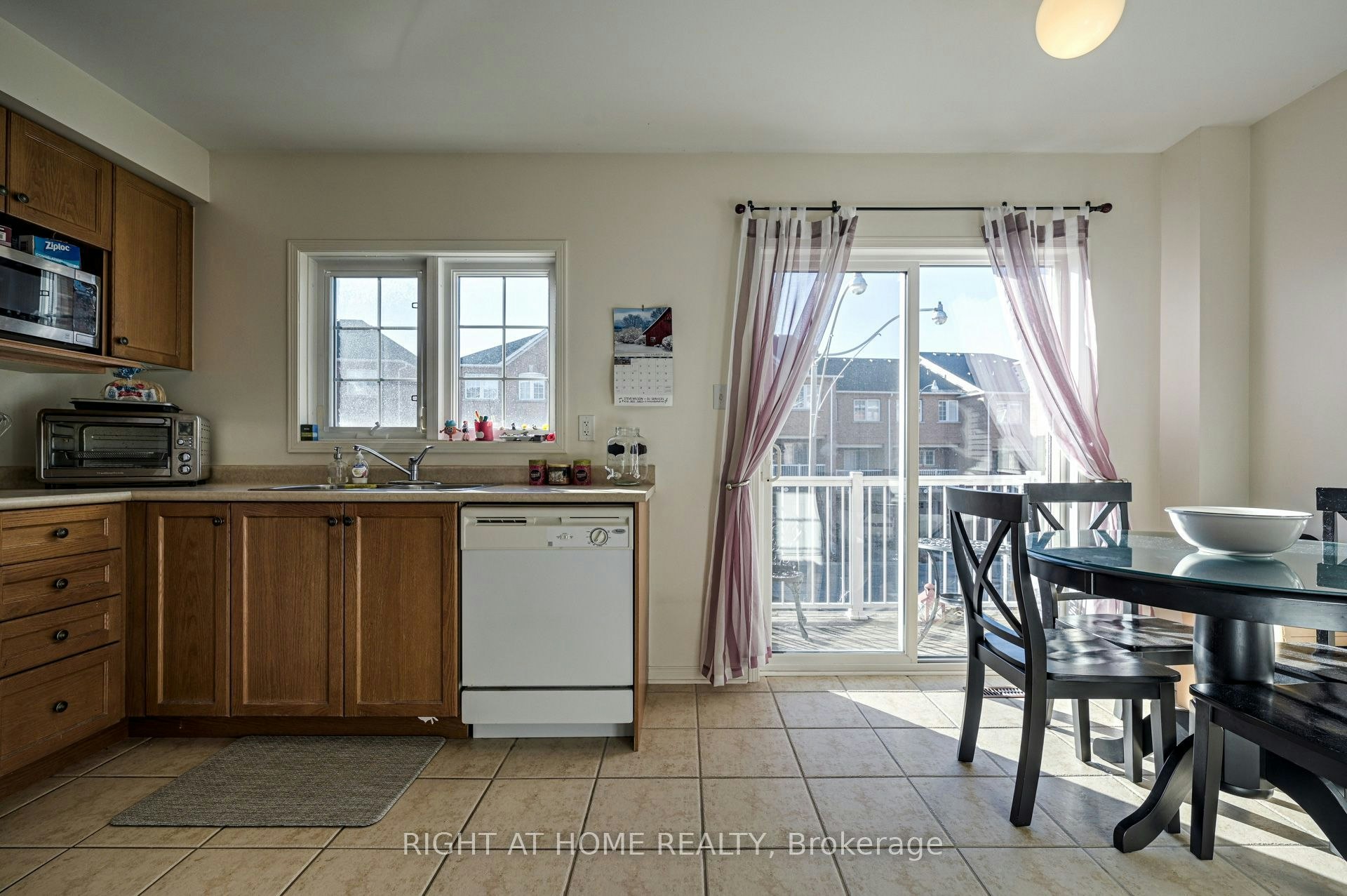 70 Birdstone Crescent, Toronto, ON, M6N 5H5 - 13