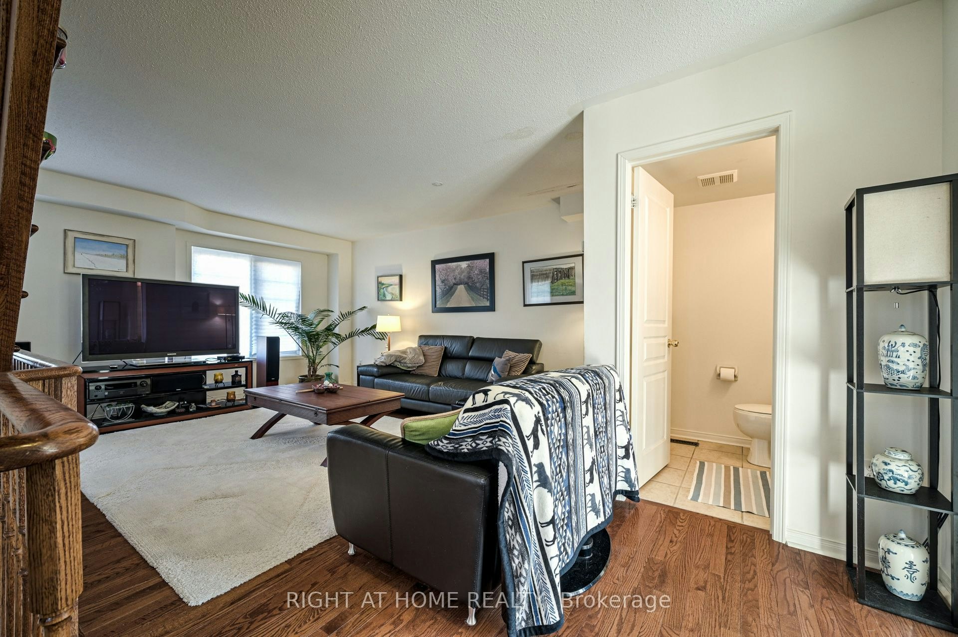 70 Birdstone Crescent, Toronto, ON, M6N 5H5 - 8