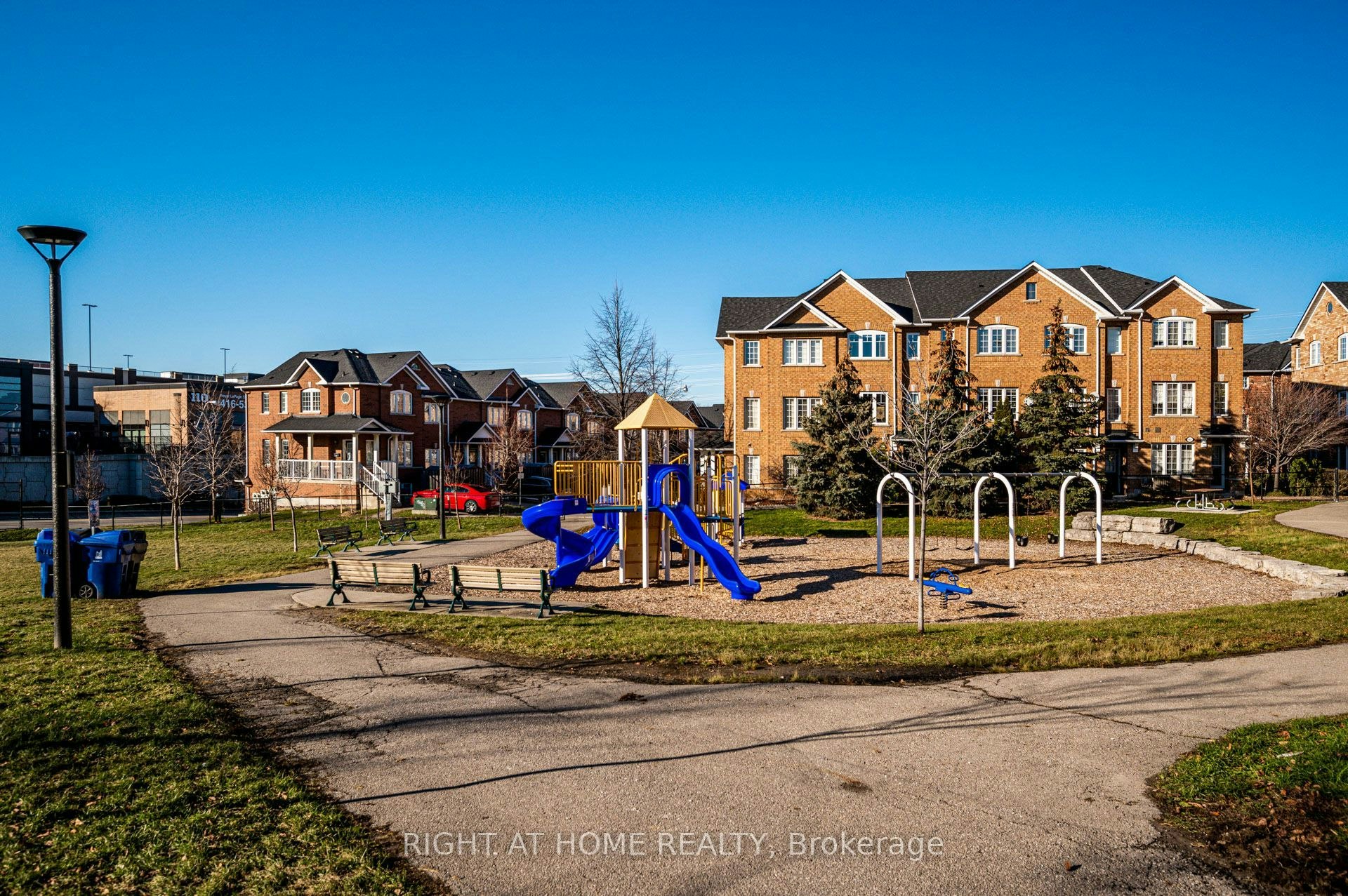 70 Birdstone Crescent, Toronto, ON, M6N 5H5 - 32