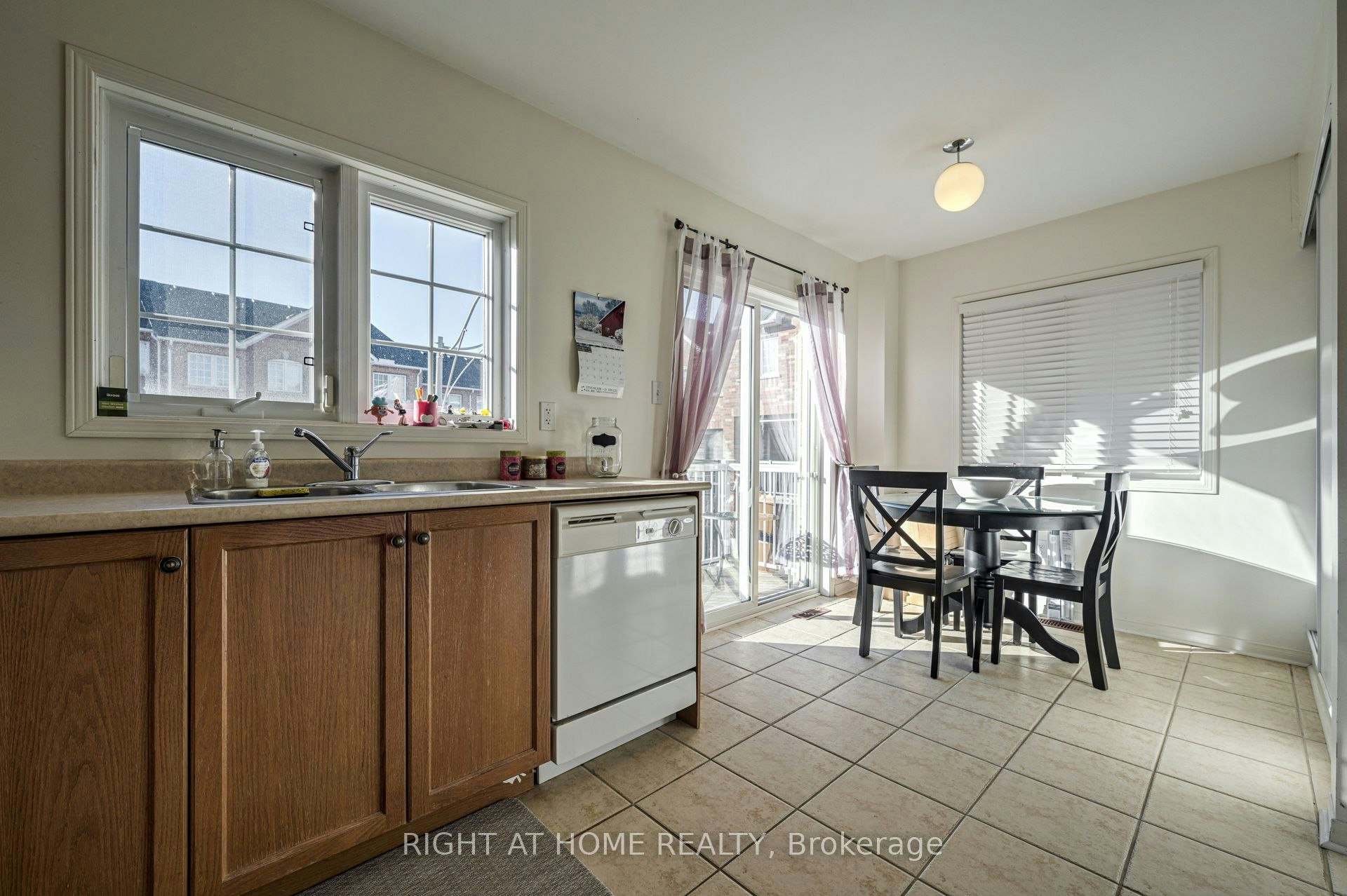 70 Birdstone Crescent, Toronto, ON, M6N 5H5 - 17
